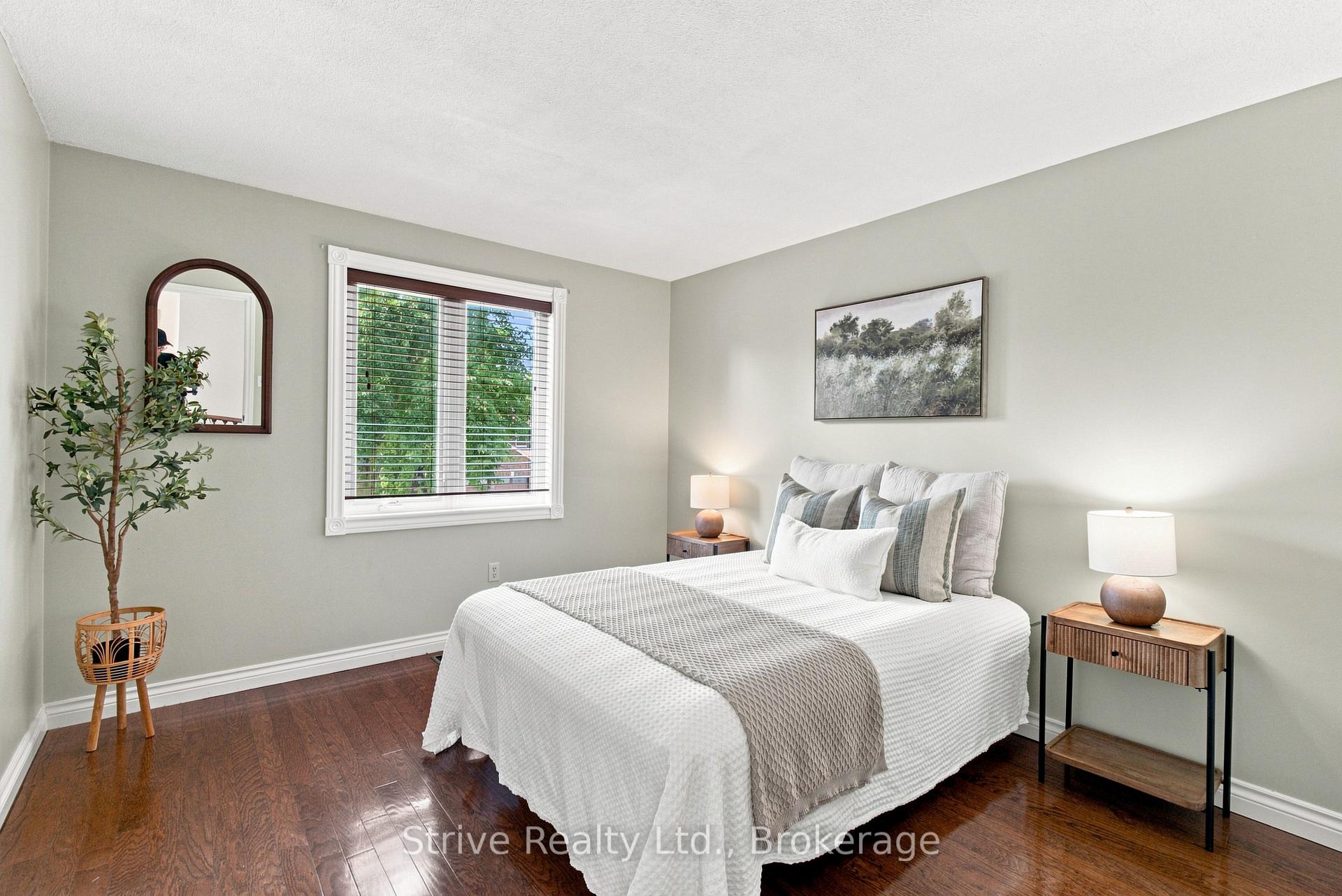 Photo 24 of 5 Carriage Lane, Clarington, Courtice — HOMEH