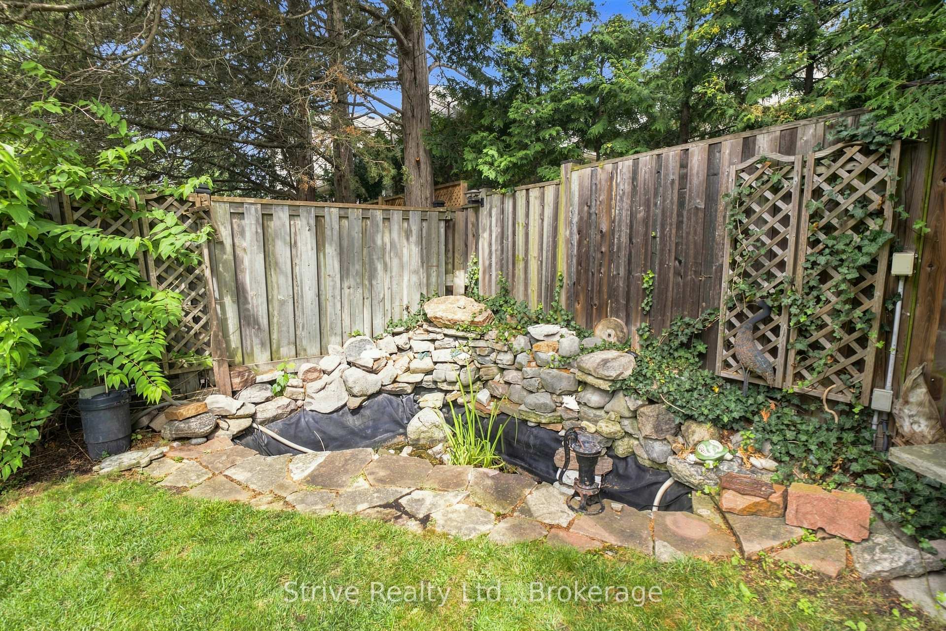 Photo 34 of 5 Carriage Lane, Clarington, Courtice — HOMEH