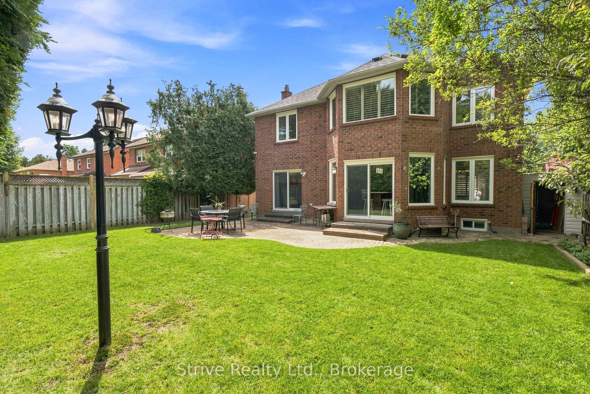 Photo 35 of 5 Carriage Lane, Clarington, Courtice — HOMEH