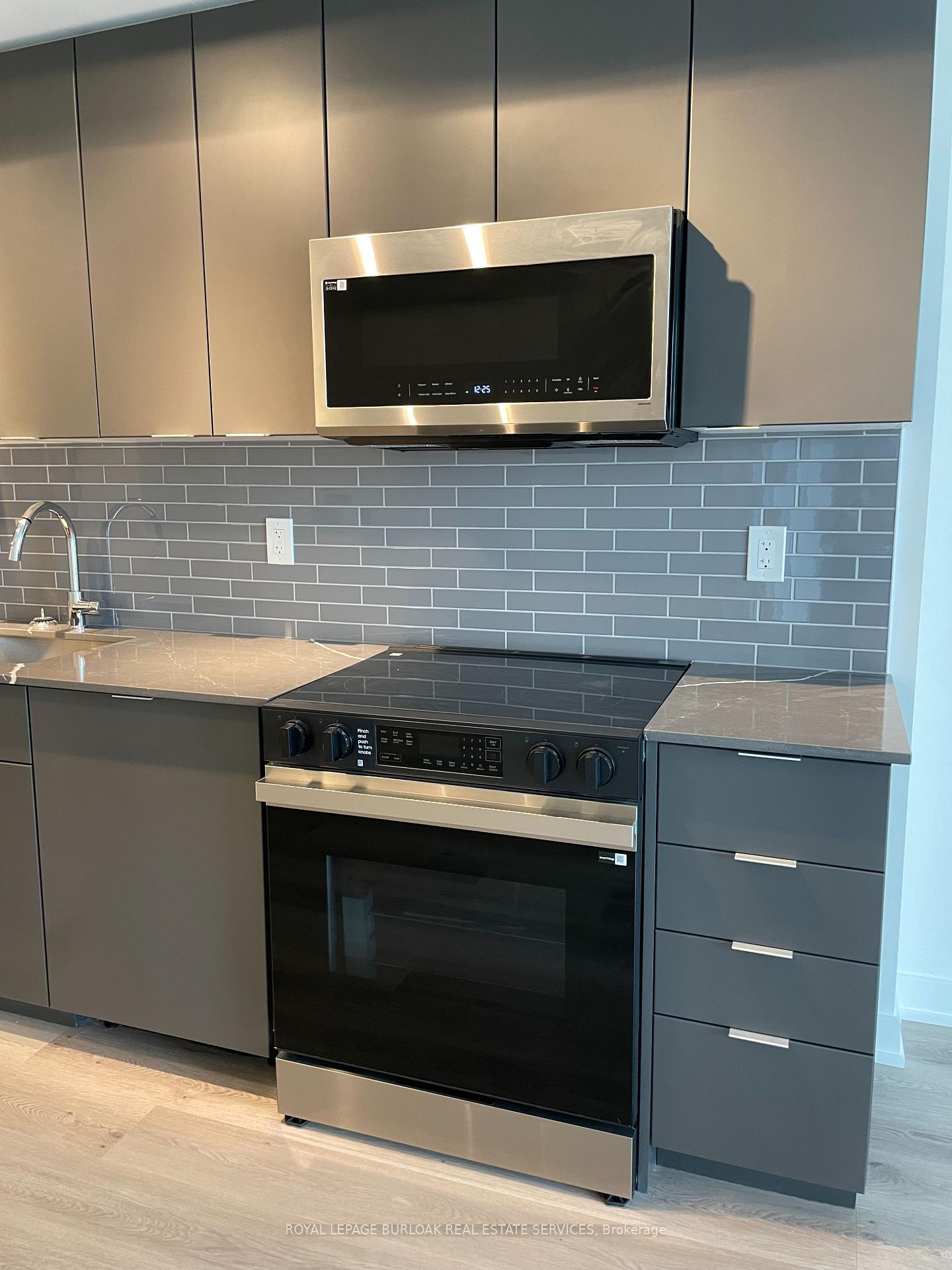 Photo 17 of Unit 706, 2069 Lakeshore Road, Burlington, Brant — HOMEH