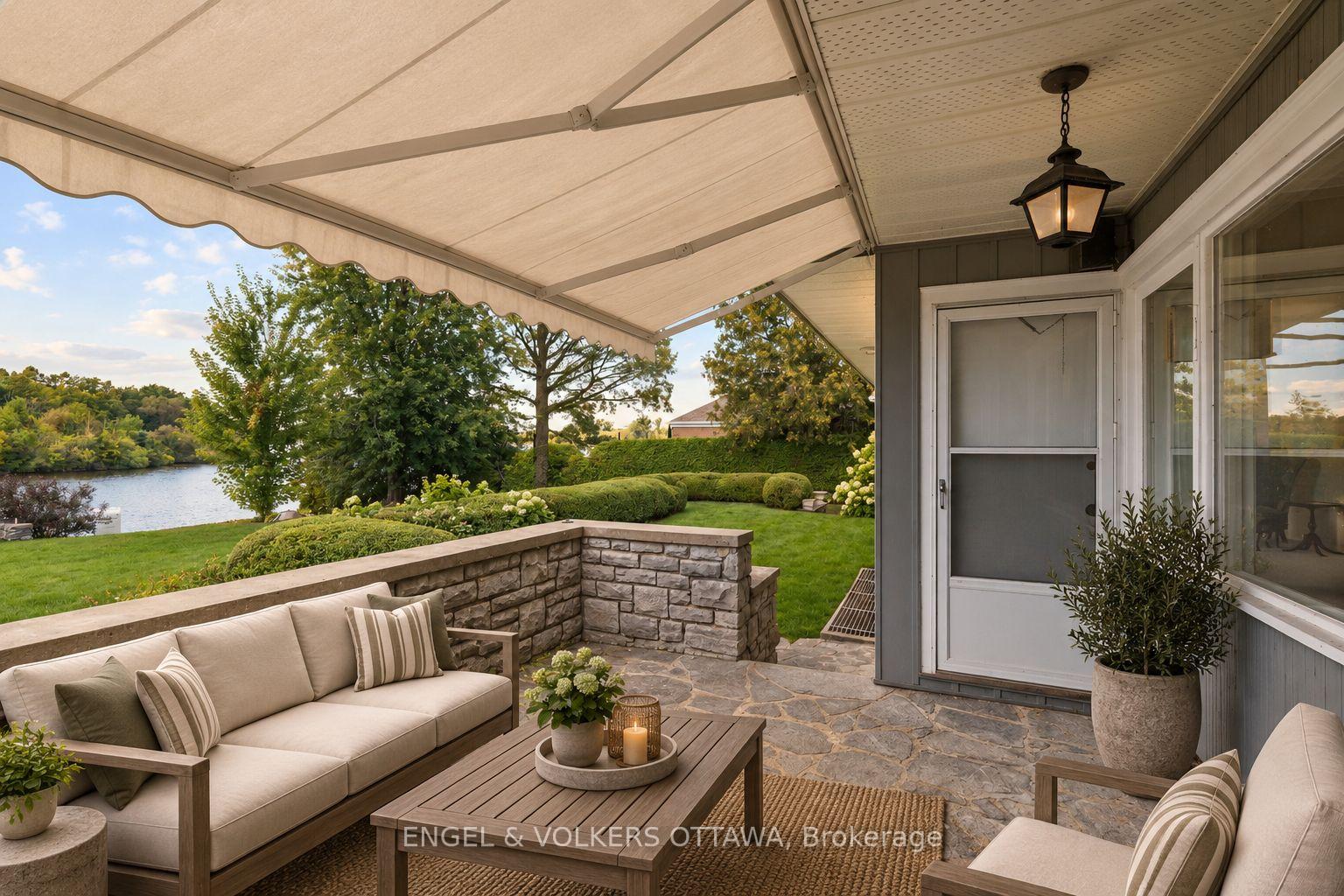 Photo 21 of 3200 Riverside Drive, Ottawa, Mooneys Bay/Revelstoke — HOMEH
