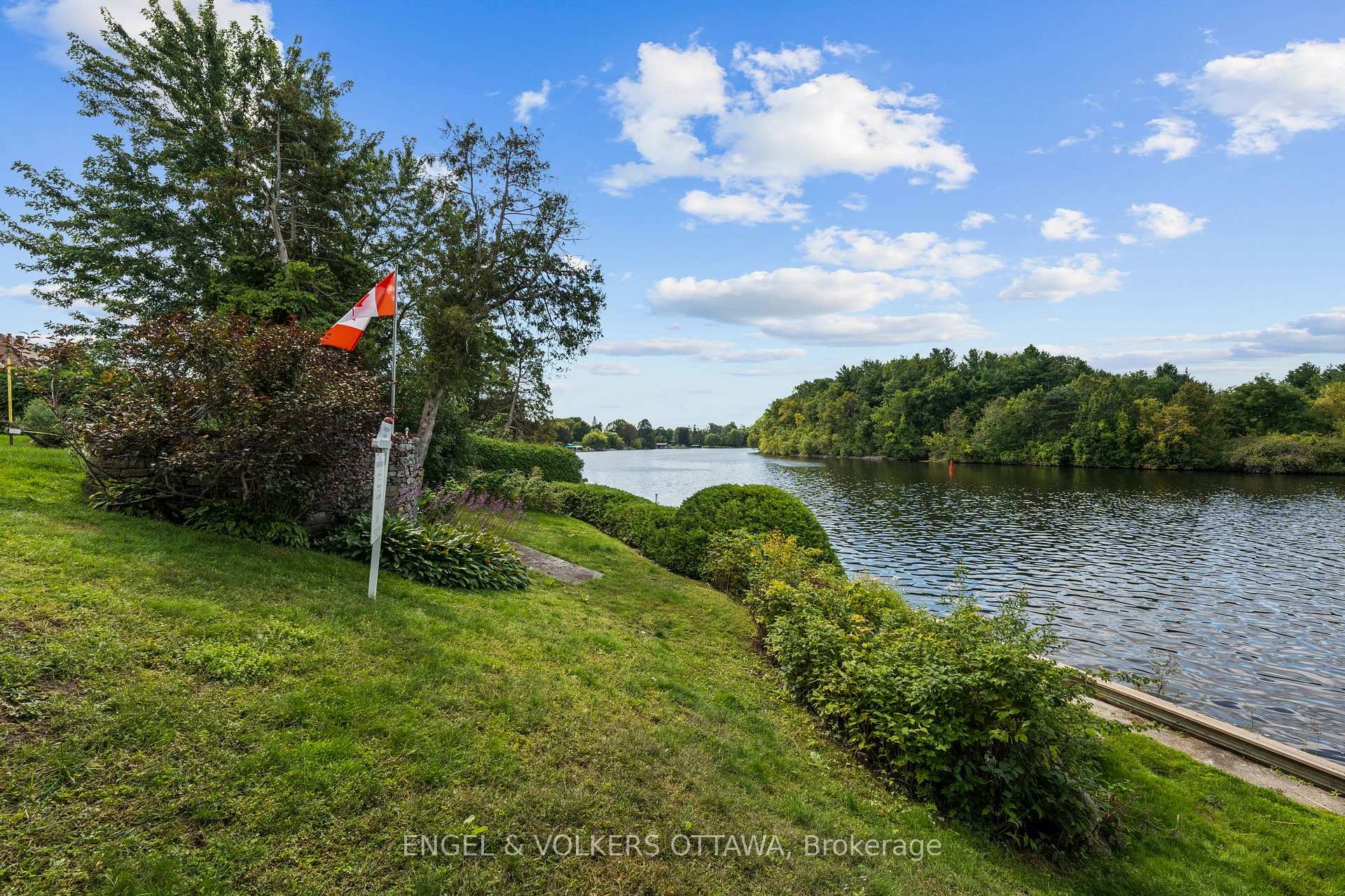 Photo 47 of 3200 Riverside Drive, Ottawa, Mooneys Bay/Revelstoke — HOMEH