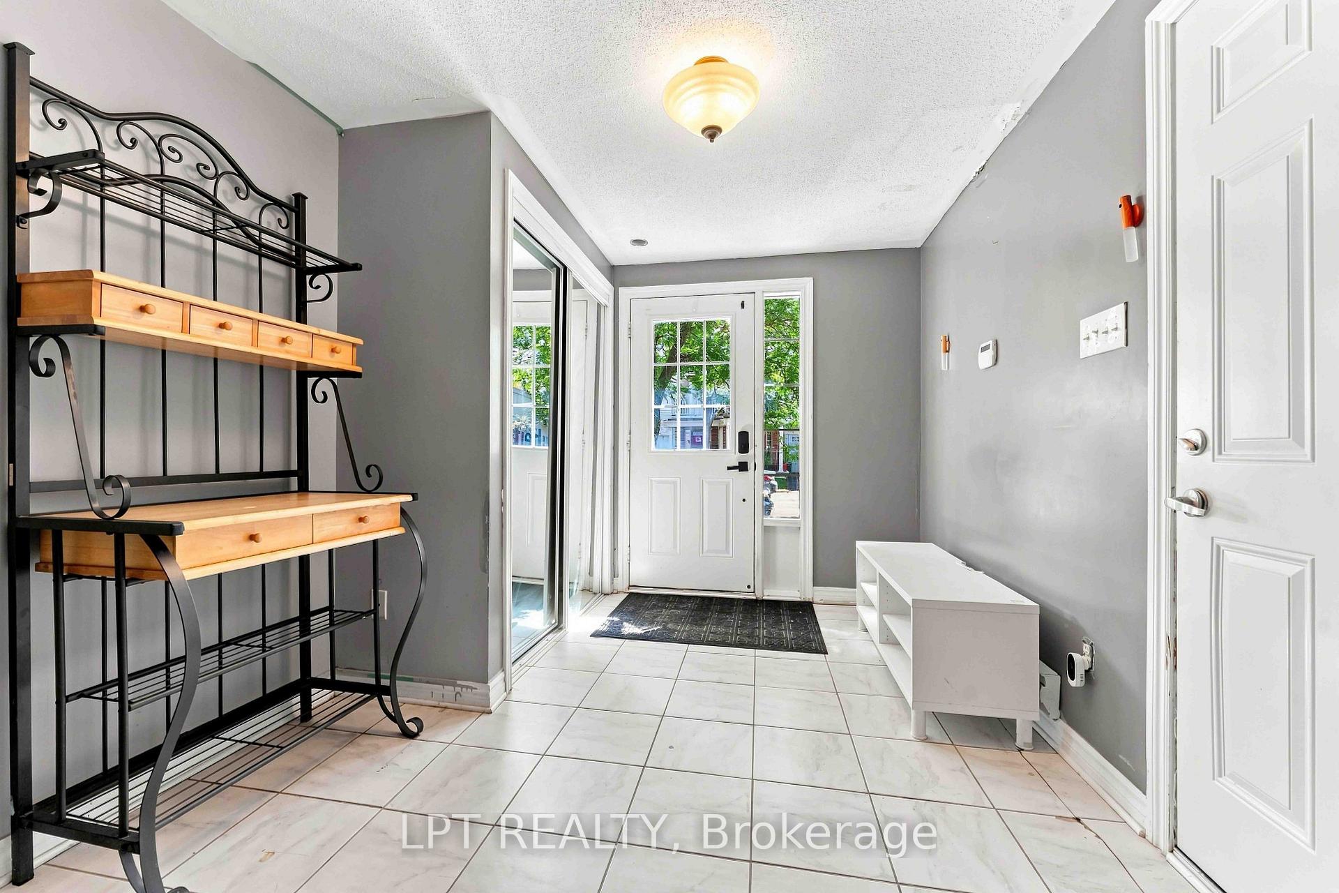 Photo 4 of 503 Sedgebrook Way, Ottawa, Stittsville (North) — HOMEH