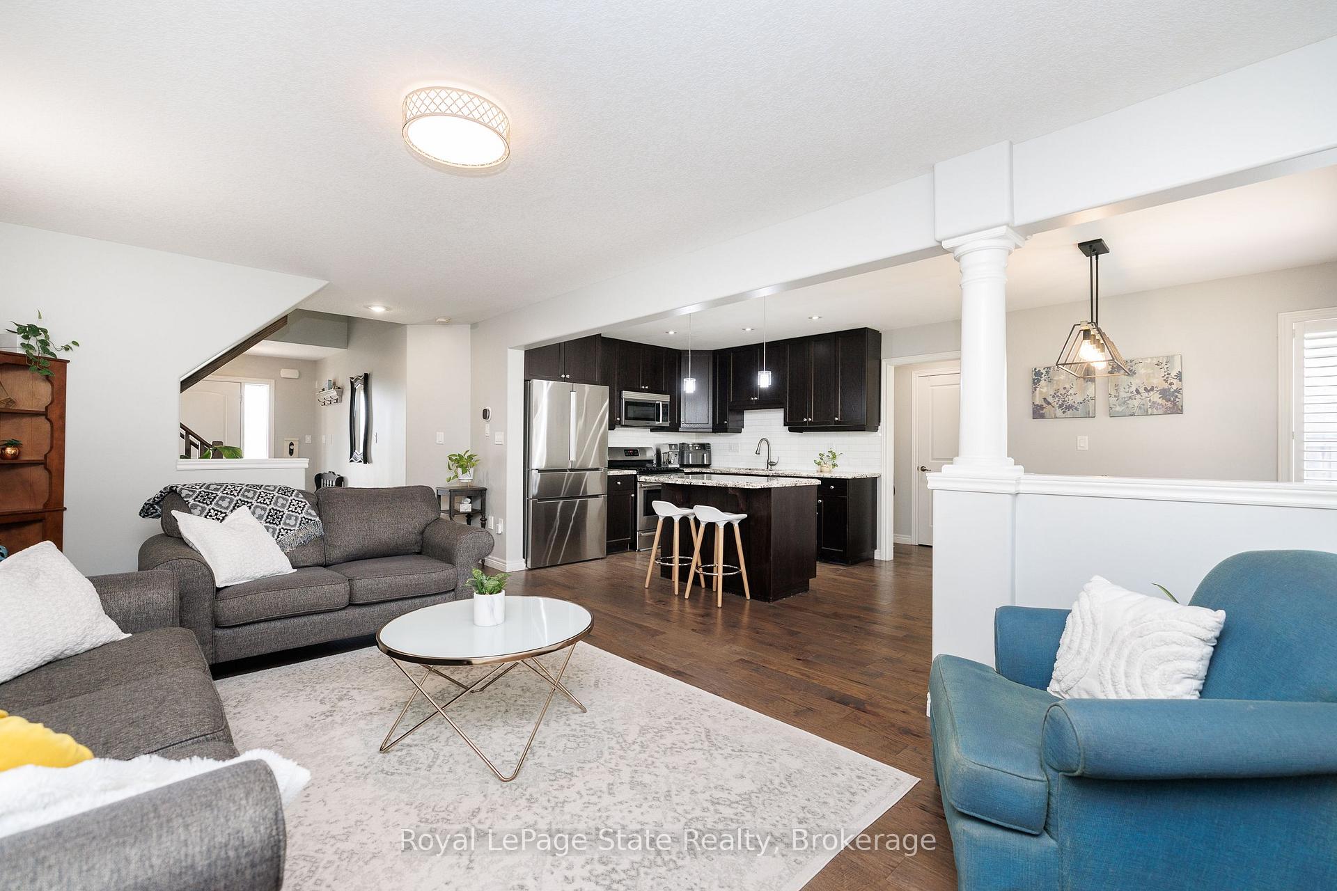 Photo 8 of 389 Murray Street, Grimsby, Grimsby Beach — HOMEH