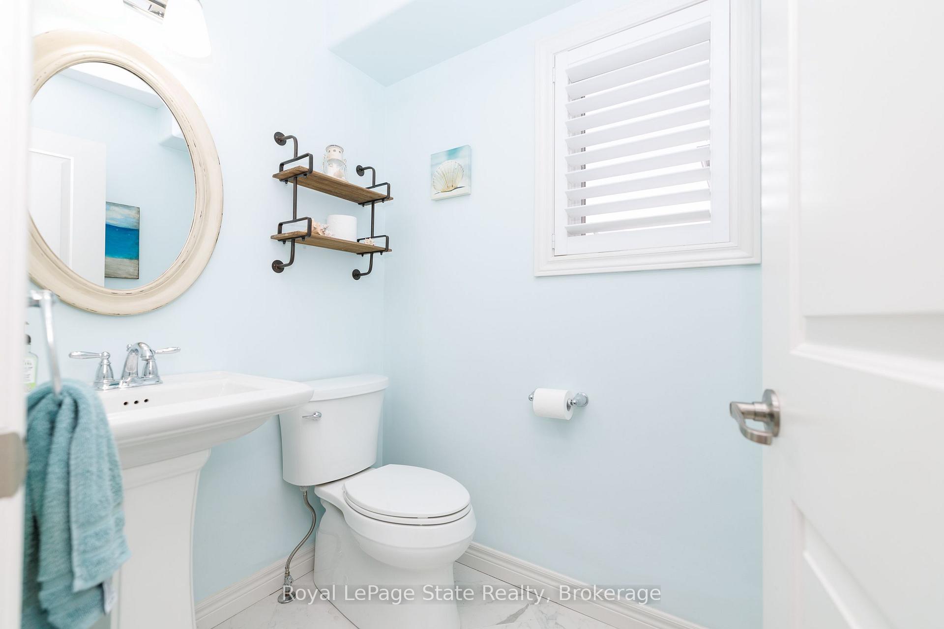 Photo 15 of 389 Murray Street, Grimsby, Grimsby Beach — HOMEH