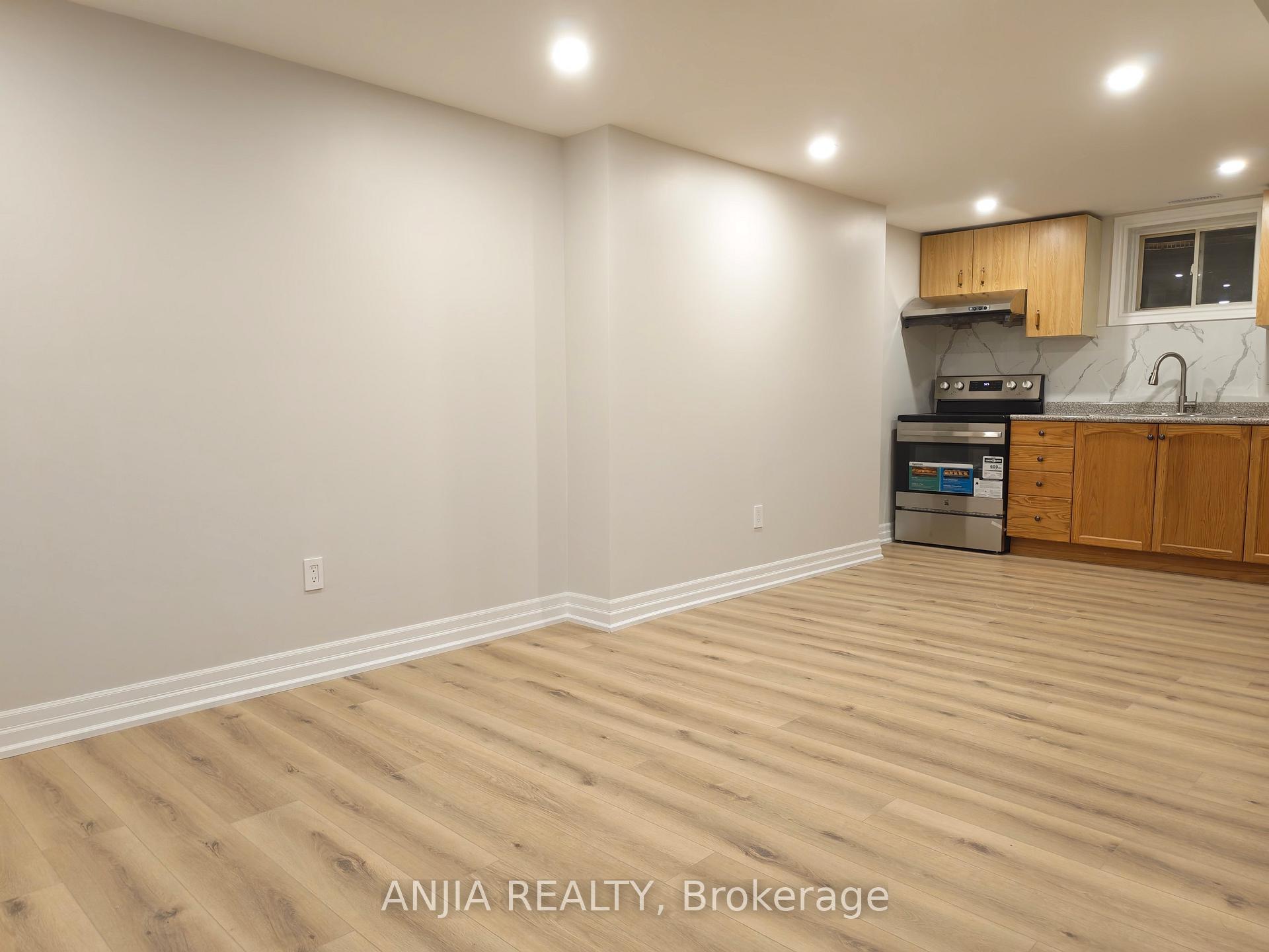 Photo 4 of Unit Basement #3, 5 Janna Court, Markham, Village Green-South Unionville — HOMEH