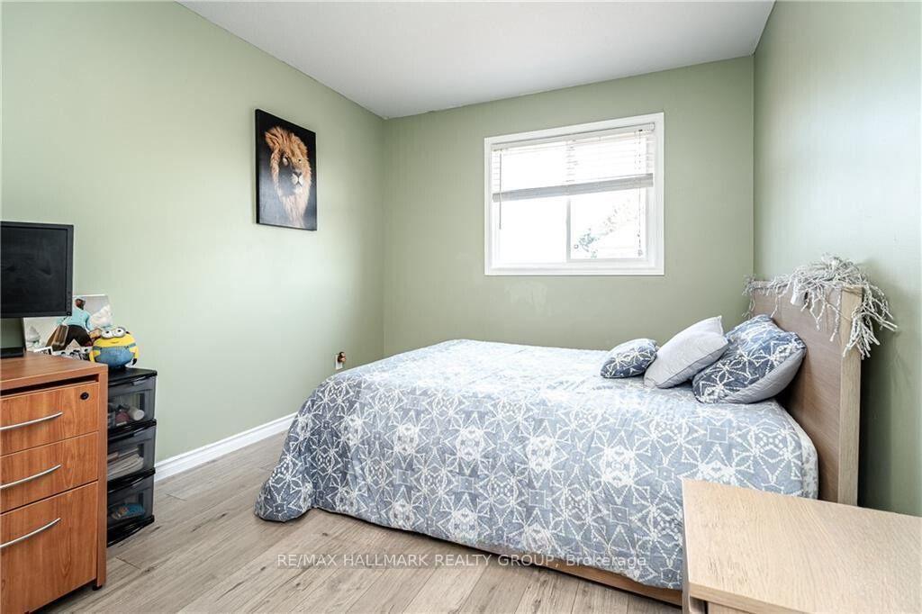 Photo 13 of 216A Claridge Drive, Ottawa, Barrhaven - Longfields — HOMEH