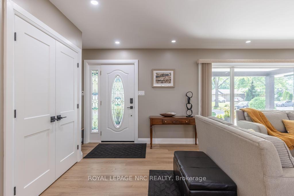 Photo 7 of 3 Glenayr Place, St. Catharines, Glendale/Glenridge — HOMEH