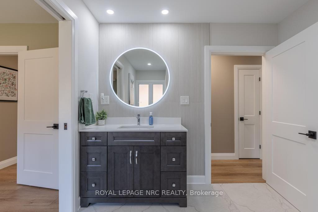 Photo 24 of 3 Glenayr Place, St. Catharines, Glendale/Glenridge — HOMEH