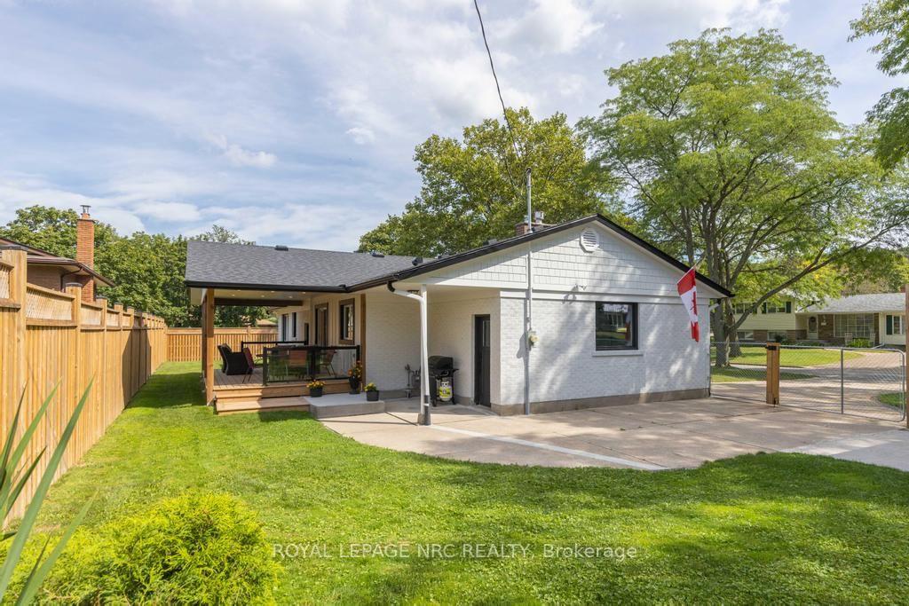 Photo 34 of 3 Glenayr Place, St. Catharines, Glendale/Glenridge — HOMEH