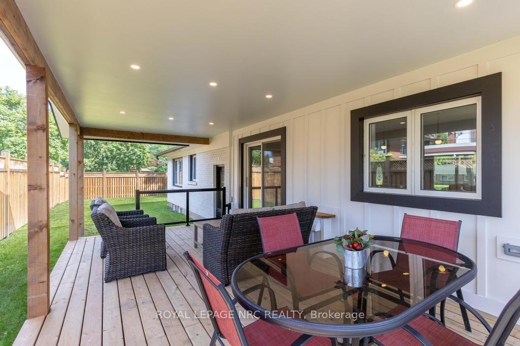 Photo 37 of 3 Glenayr Place, St. Catharines, Glendale/Glenridge — HOMEH