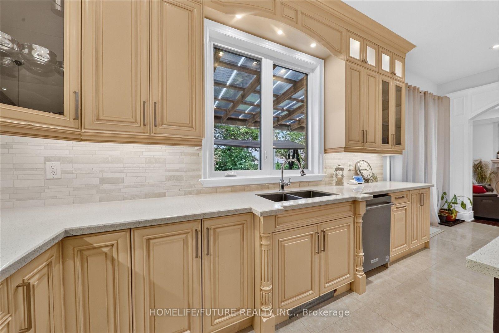 Photo 16 of 329 Morrish Road, Scarborough, Highland Creek — HOMEH