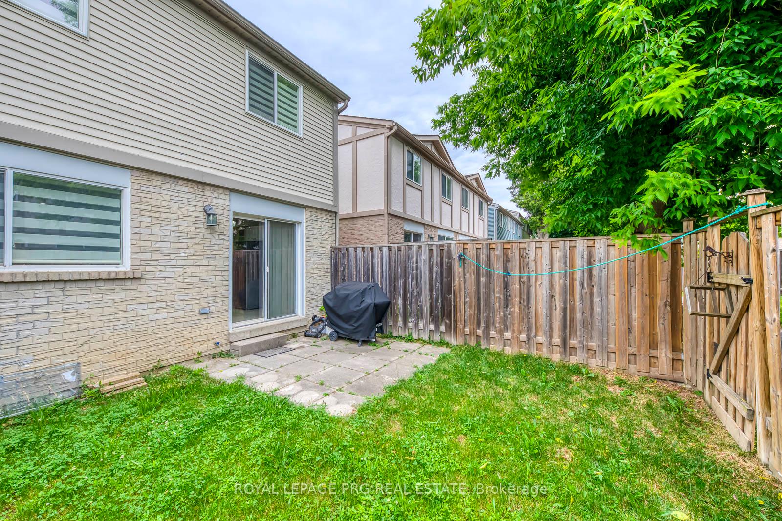 Photo 33 of 17 New Port Way, Markham, Thornhill — HOMEH