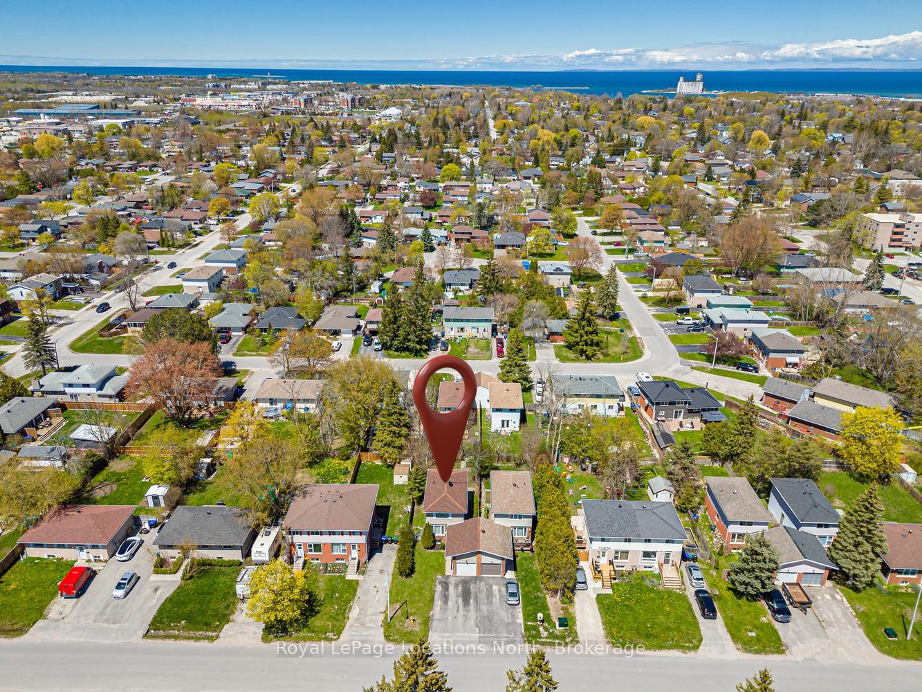 Photo 5 of 514 Tenth Street, Collingwood — HOMEH