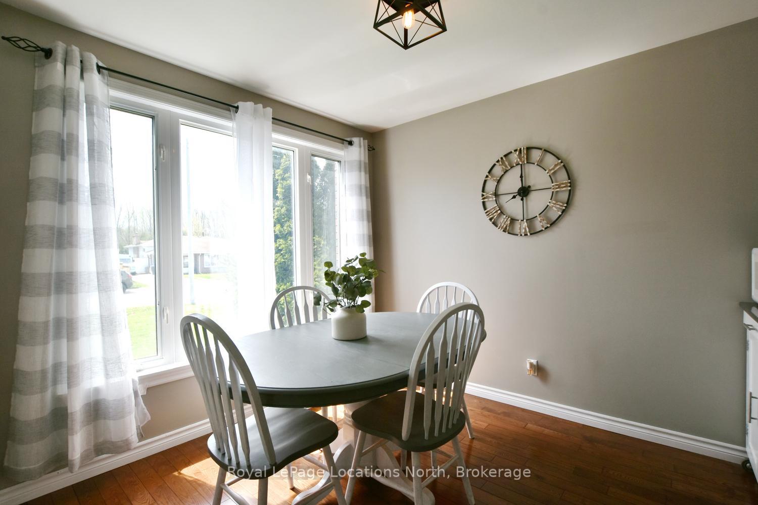 Photo 21 of 514 Tenth Street, Collingwood — HOMEH
