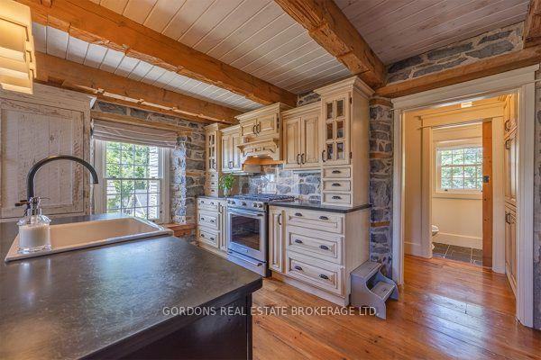 Photo 13 of 236 James Street, Kingston, Kingston East (Incl CFB Kingston) — HOMEH