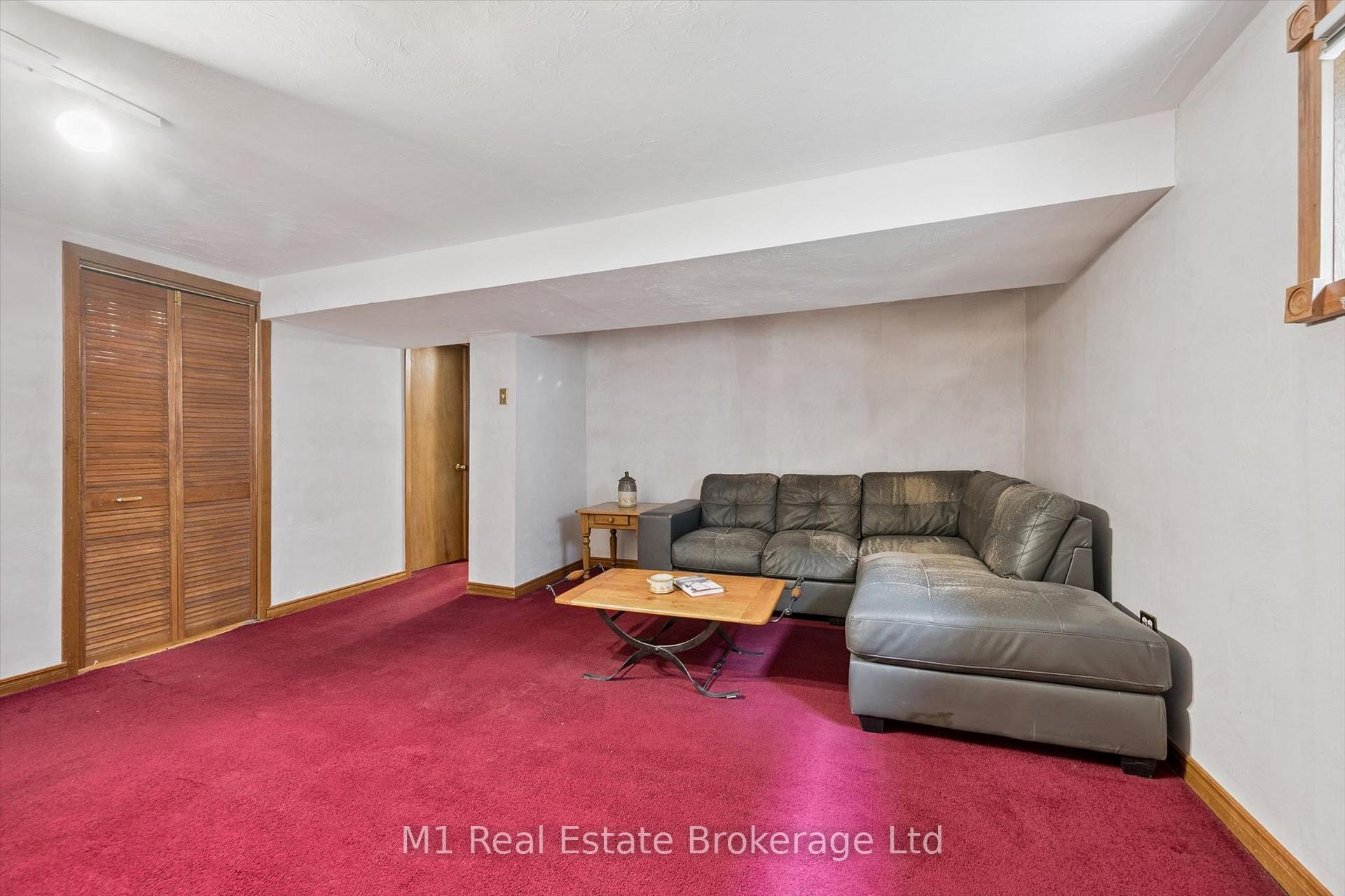 Photo 28 of 216 Parkside Drive E, Centre Wellington, Fergus — HOMEH