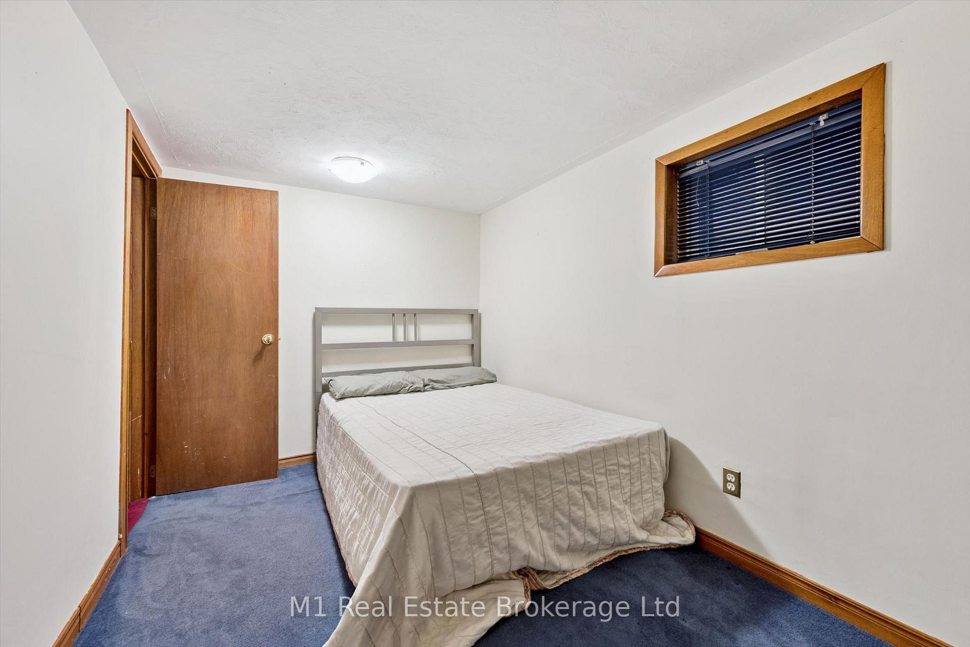 Photo 30 of 216 Parkside Drive E, Centre Wellington, Fergus — HOMEH