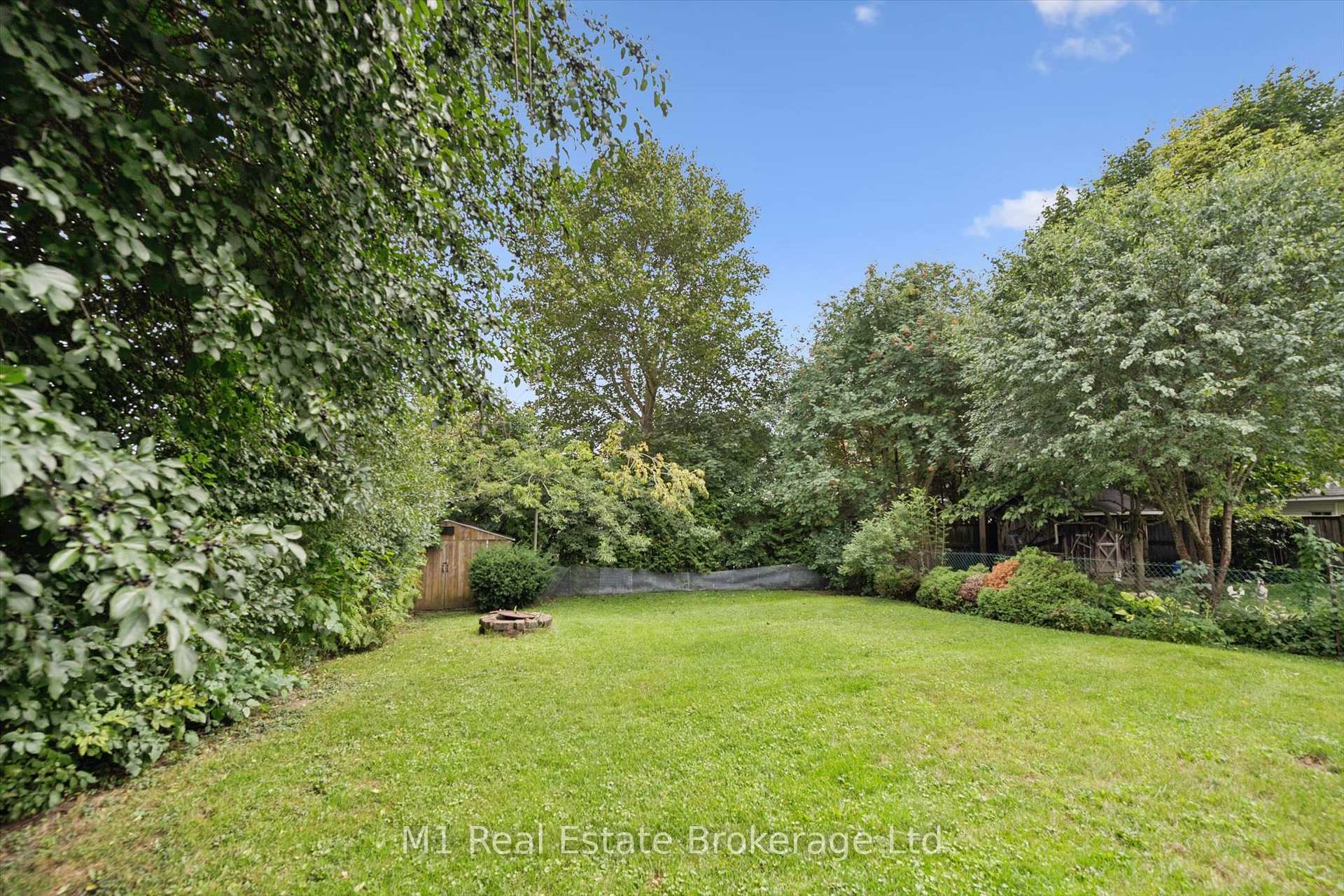 Photo 38 of 216 Parkside Drive E, Centre Wellington, Fergus — HOMEH