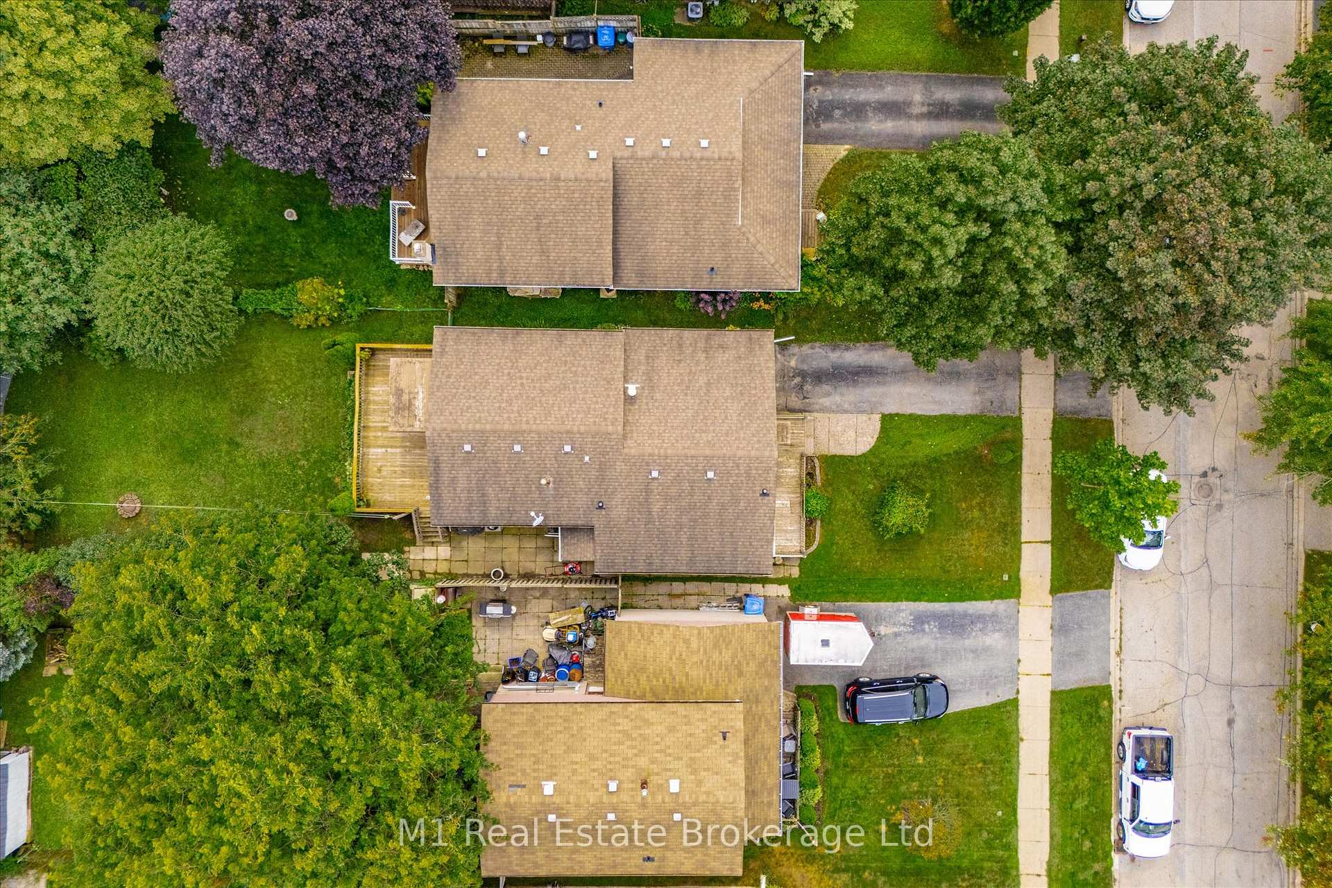 Photo 40 of 216 Parkside Drive E, Centre Wellington, Fergus — HOMEH