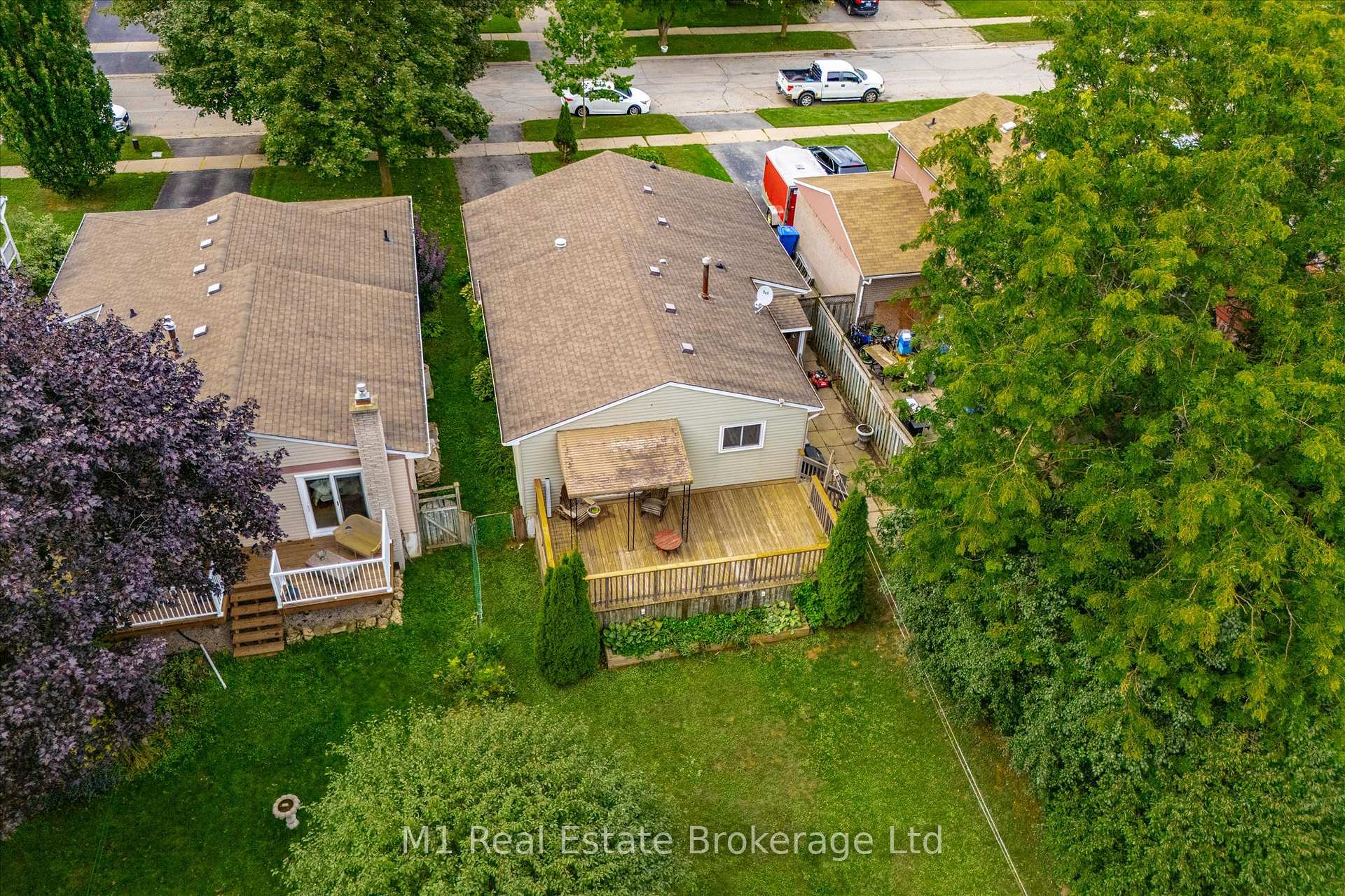 Photo 41 of 216 Parkside Drive E, Centre Wellington, Fergus — HOMEH