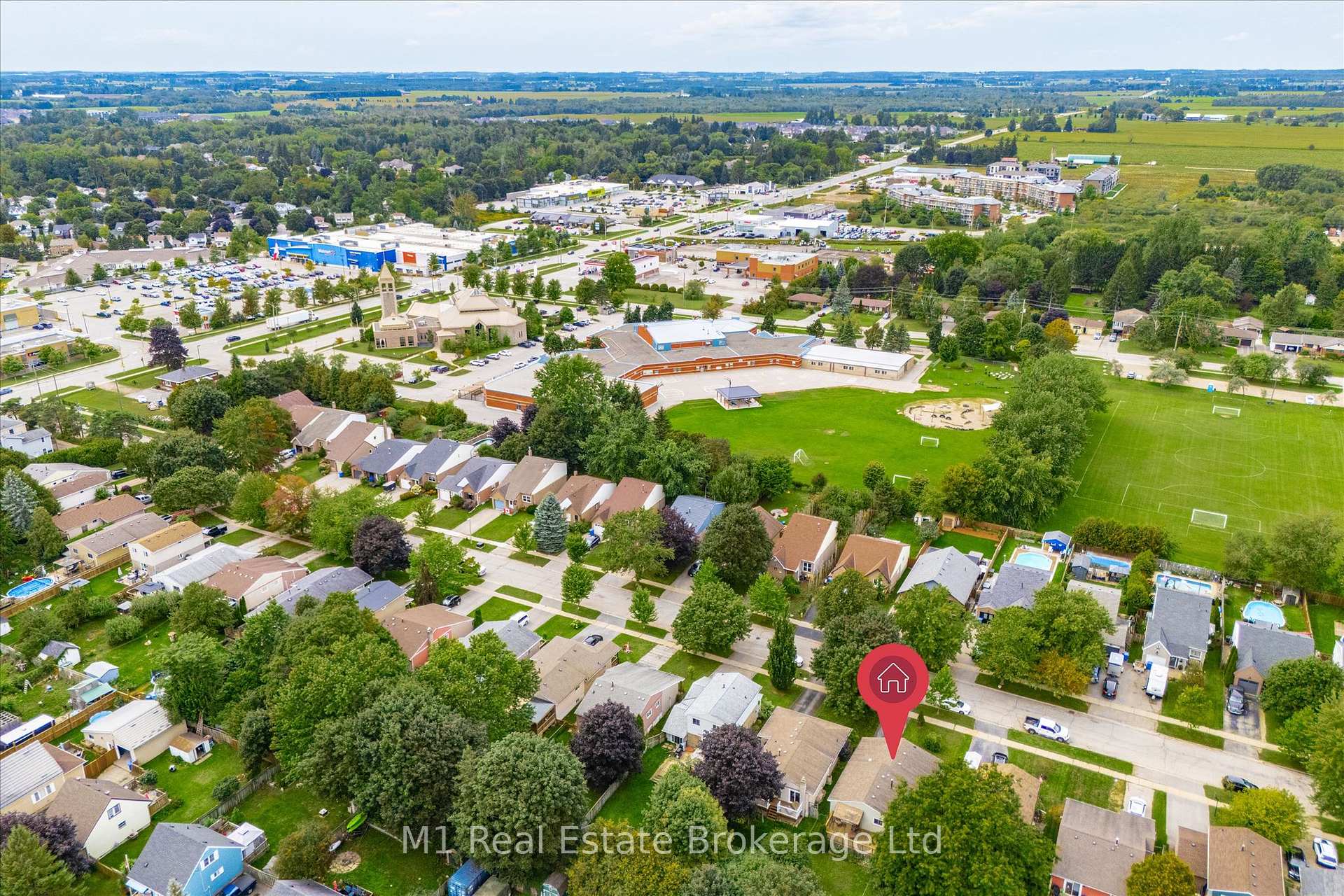 Photo 42 of 216 Parkside Drive E, Centre Wellington, Fergus — HOMEH