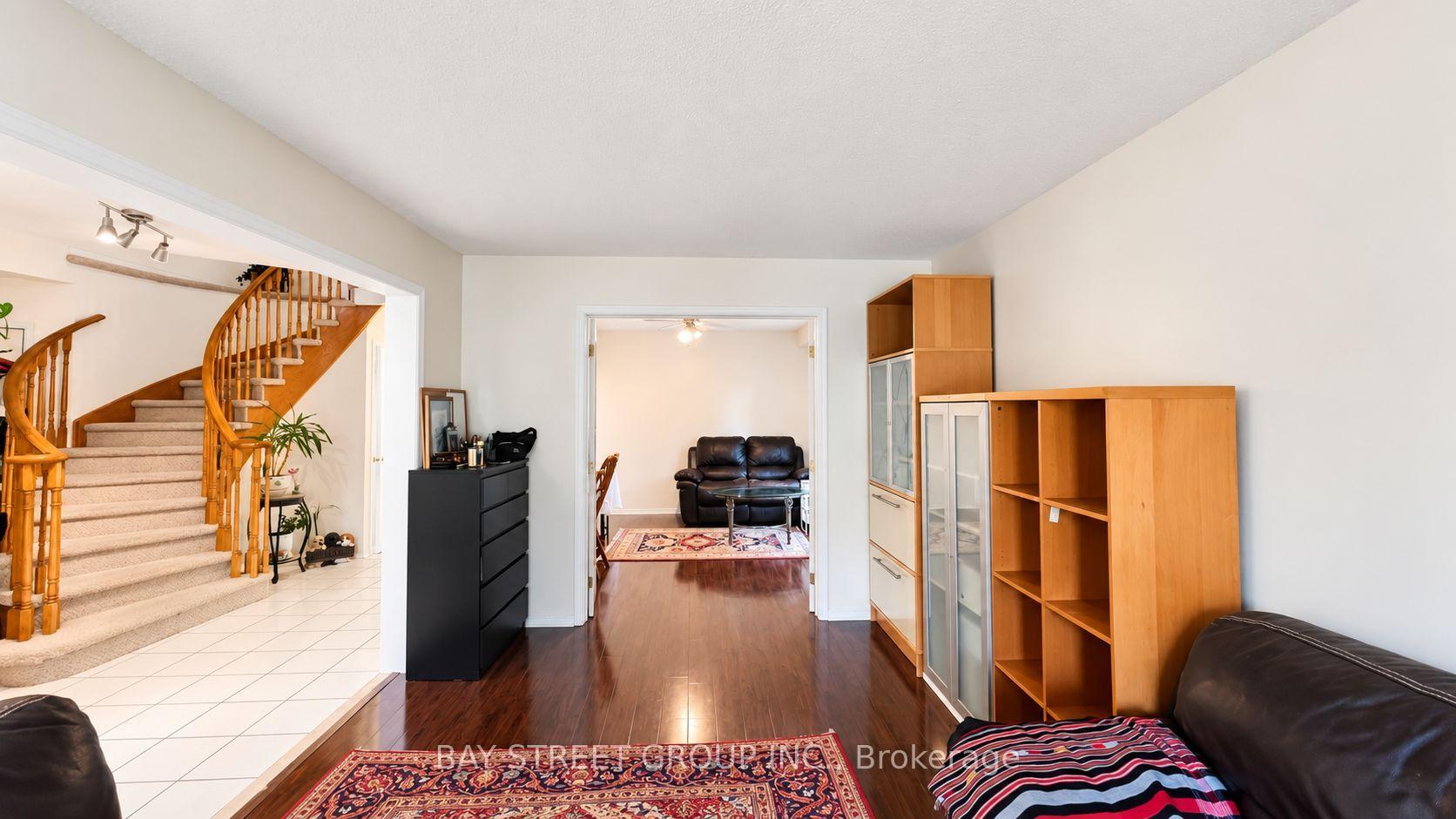 Photo 6 of 3095 Cascade Court, Mississauga, Erin Mills — HOMEH