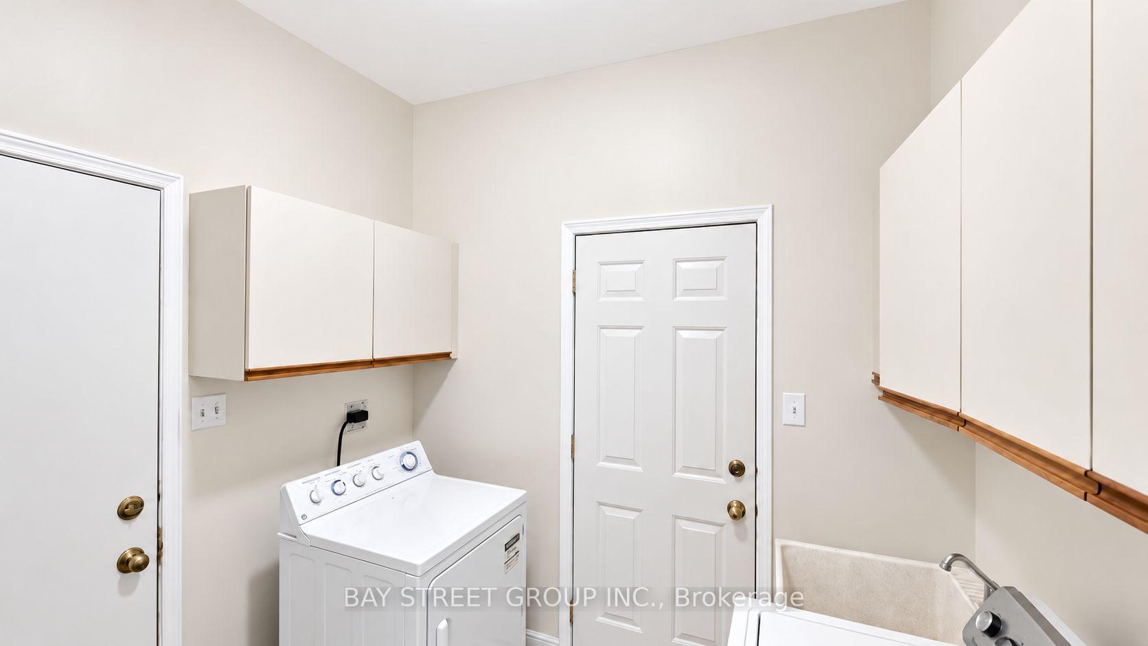 Photo 15 of 3095 Cascade Court, Mississauga, Erin Mills — HOMEH