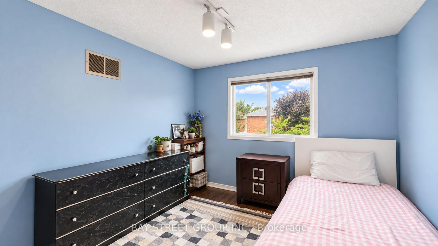 Photo 29 of 3095 Cascade Court, Mississauga, Erin Mills — HOMEH