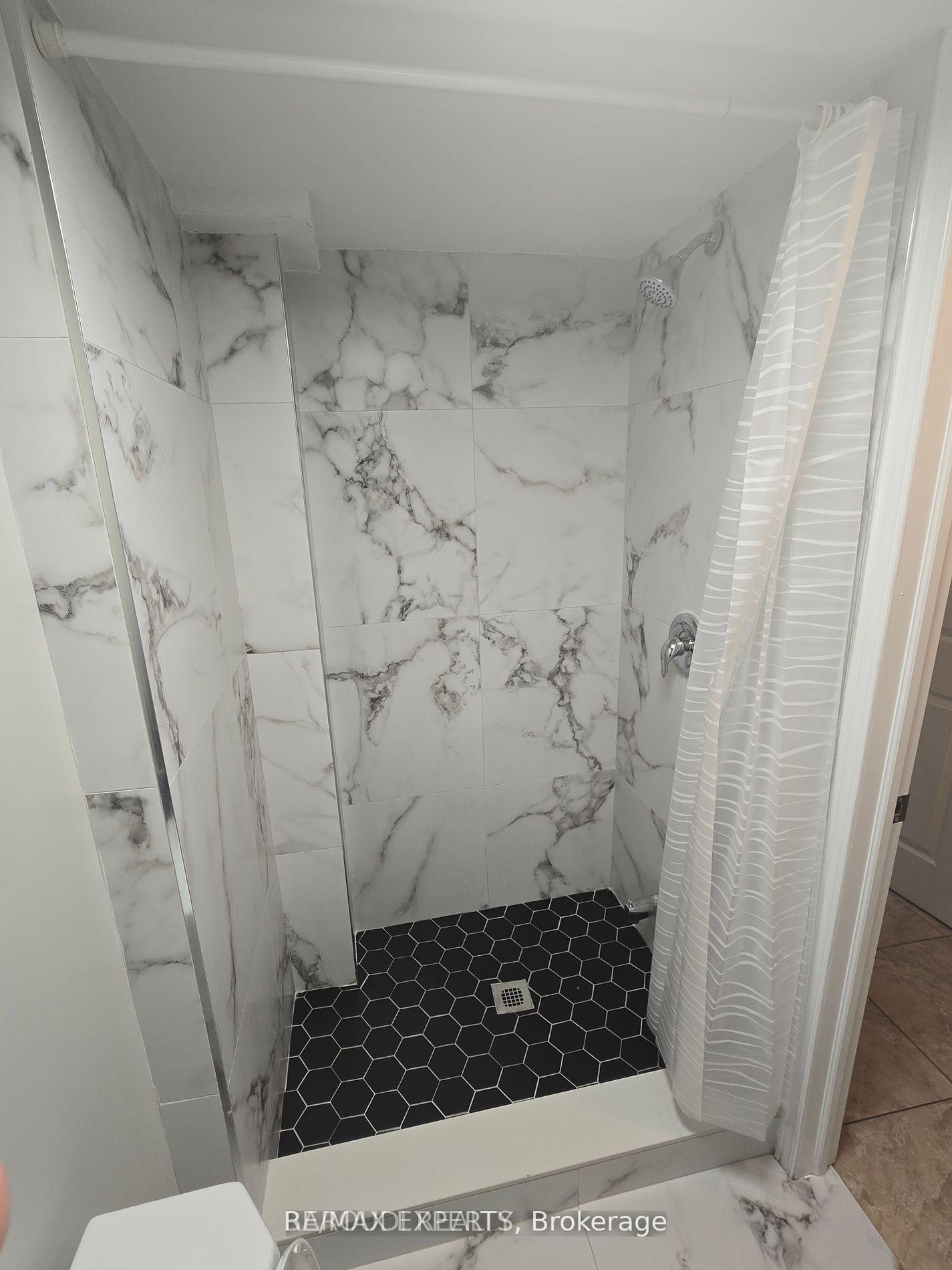 Photo 11 of Unit Lower, 19 Rory Road, North York, Maple Leaf — HOMEH