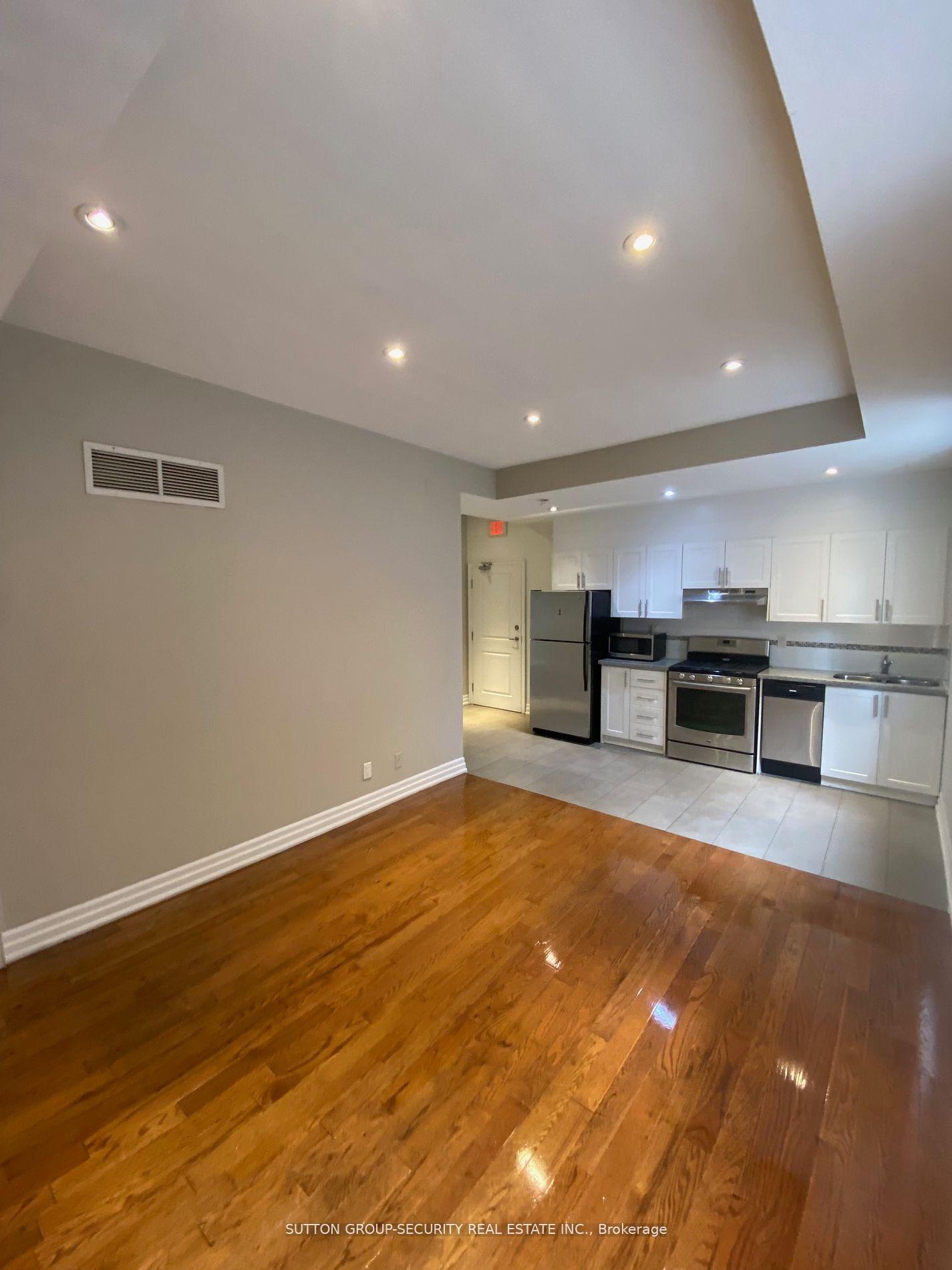 Photo 6 of Unit 3, 48 Station Road, Etobicoke, Mimico — HOMEH