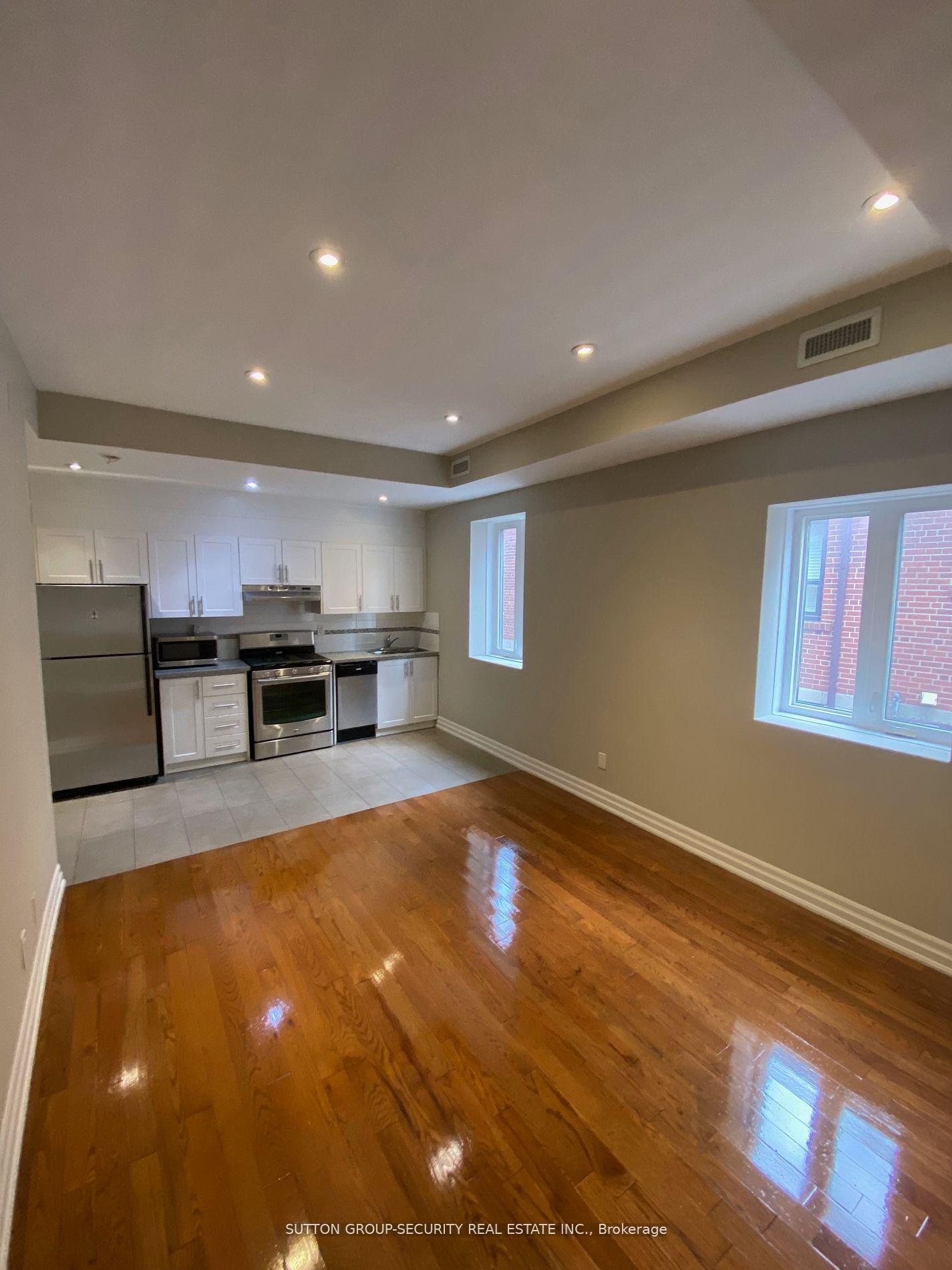 Photo 7 of Unit 3, 48 Station Road, Etobicoke, Mimico — HOMEH
