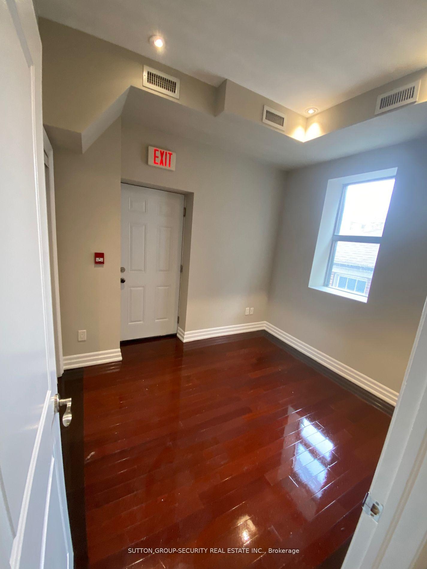 Photo 12 of Unit 3, 48 Station Road, Etobicoke, Mimico — HOMEH