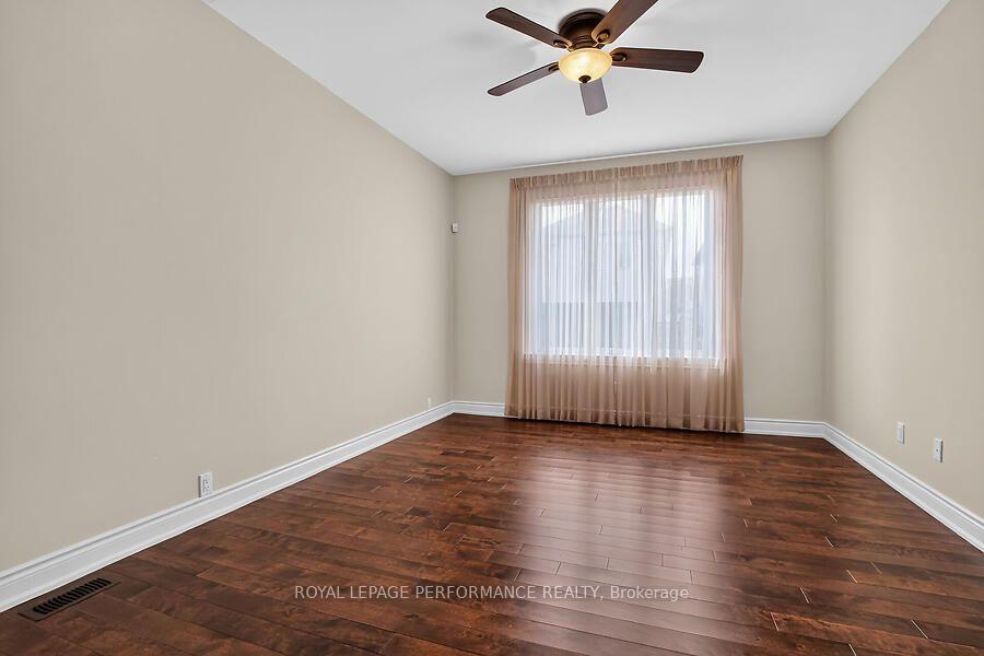 Photo 20 of 79 Axel Crescent, Ottawa, Kanata - Emerald Meadows/Trailwest — HOMEH