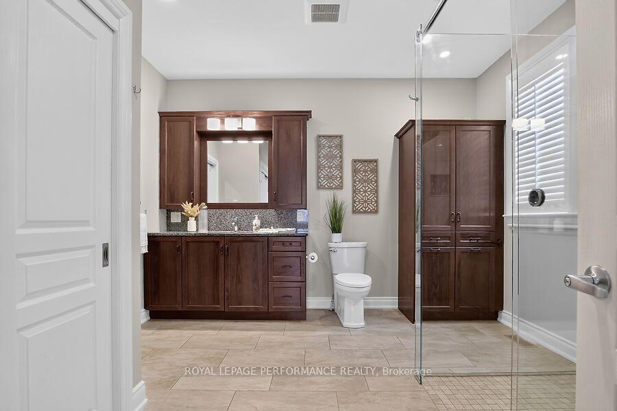 Photo 24 of 79 Axel Crescent, Ottawa, Kanata - Emerald Meadows/Trailwest — HOMEH