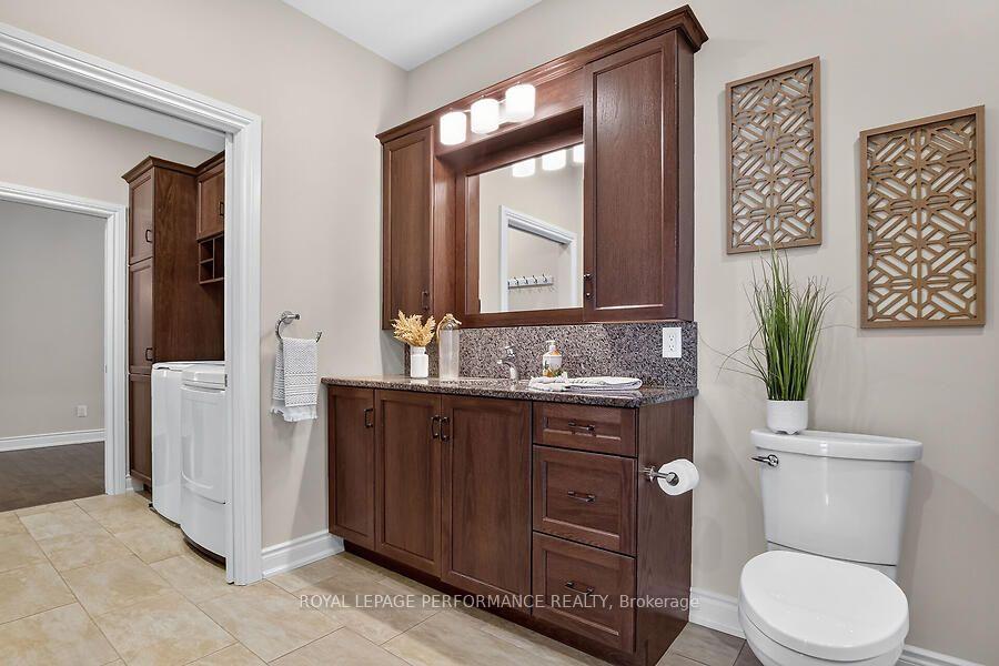 Photo 27 of 79 Axel Crescent, Ottawa, Kanata - Emerald Meadows/Trailwest — HOMEH