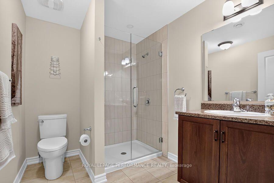 Photo 32 of 79 Axel Crescent, Ottawa, Kanata - Emerald Meadows/Trailwest — HOMEH