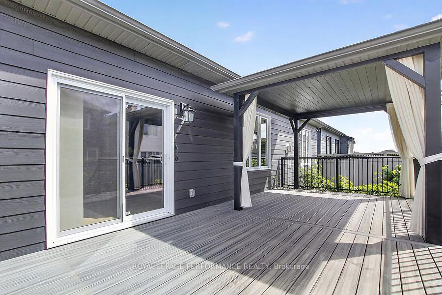 Photo 36 of 79 Axel Crescent, Ottawa, Kanata - Emerald Meadows/Trailwest — HOMEH