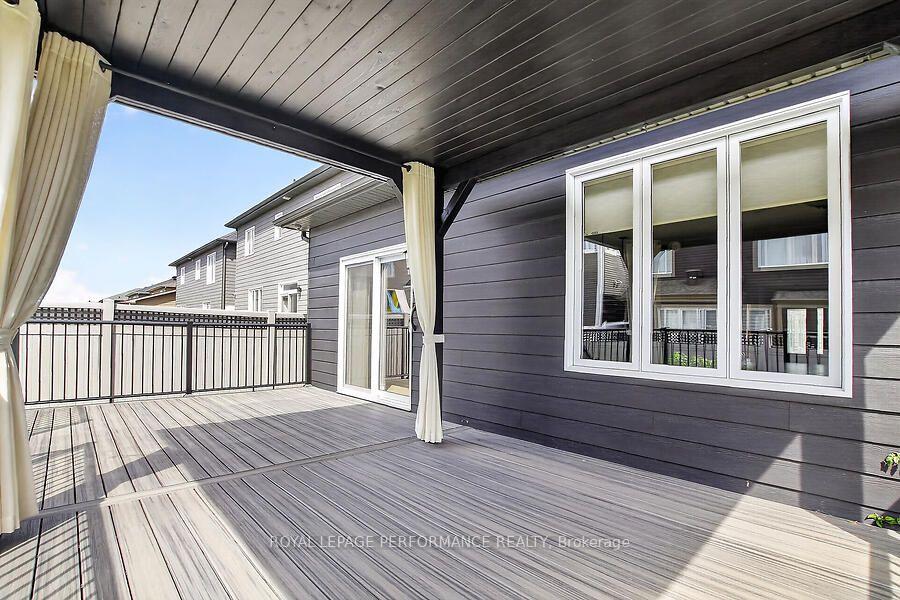 Photo 37 of 79 Axel Crescent, Ottawa, Kanata - Emerald Meadows/Trailwest — HOMEH