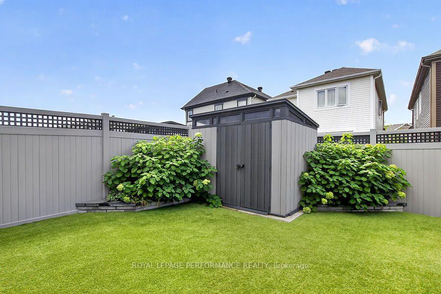 Photo 42 of 79 Axel Crescent, Ottawa, Kanata - Emerald Meadows/Trailwest — HOMEH