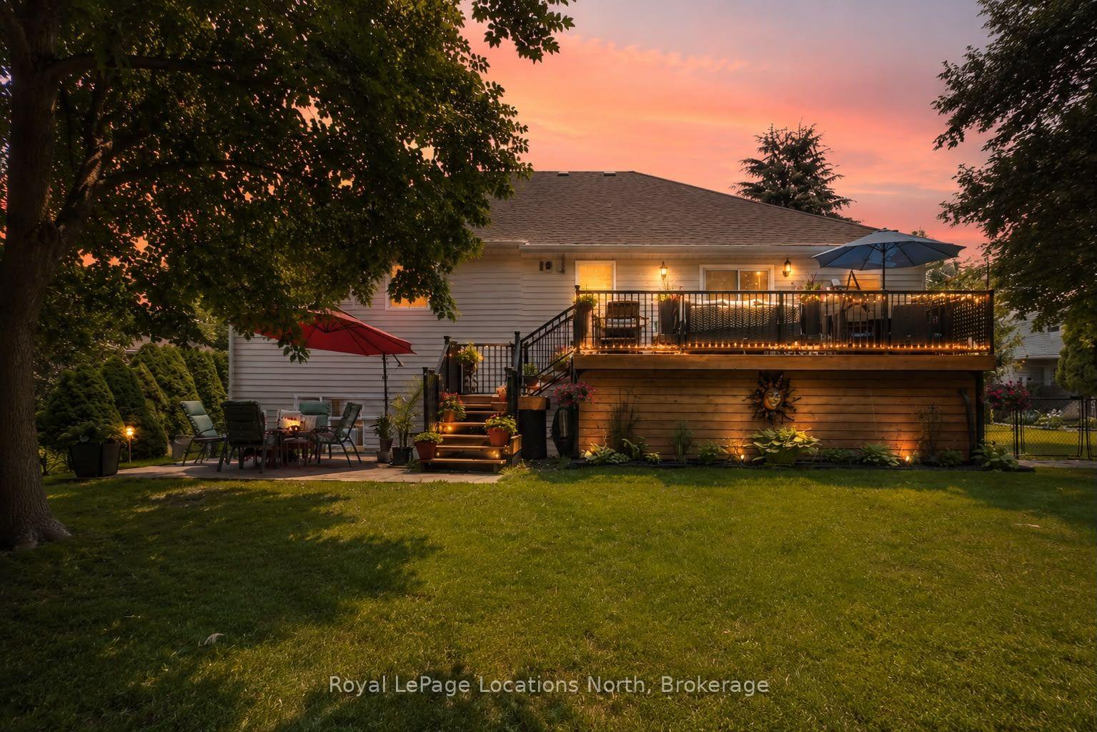 Photo 2 of 7 Coles Court, Wasaga Beach — HOMEH