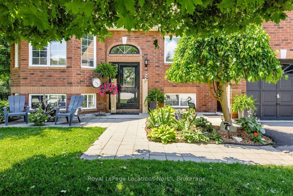 Photo 3 of 7 Coles Court, Wasaga Beach — HOMEH