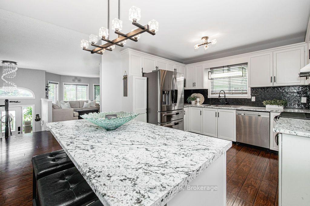Photo 18 of 7 Coles Court, Wasaga Beach — HOMEH