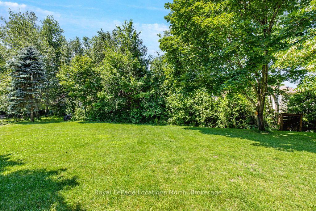 Photo 37 of 7 Coles Court, Wasaga Beach — HOMEH