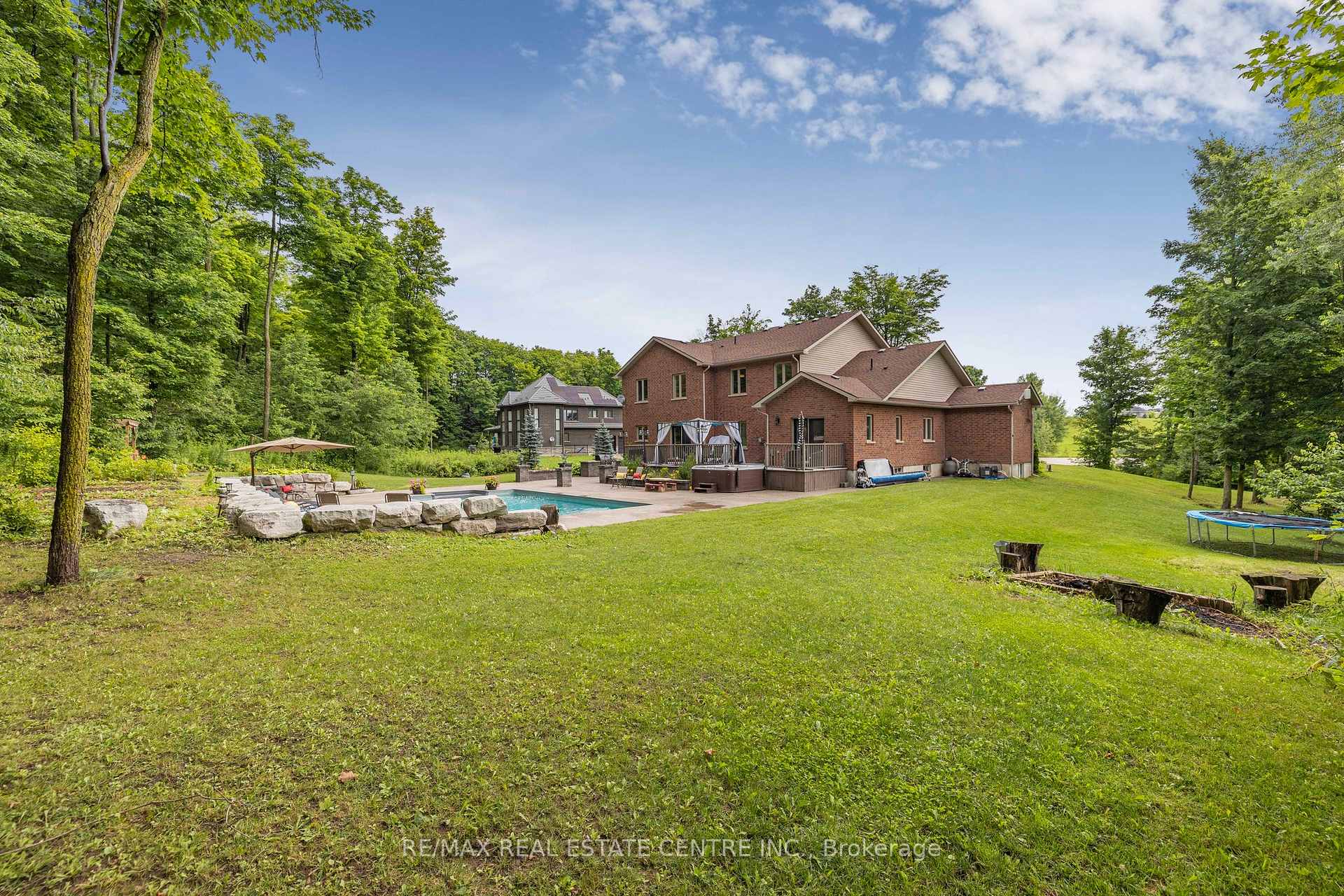 Photo 41 of 2 Ashlea Lane, Melancthon, Rural Melancthon — HOMEH