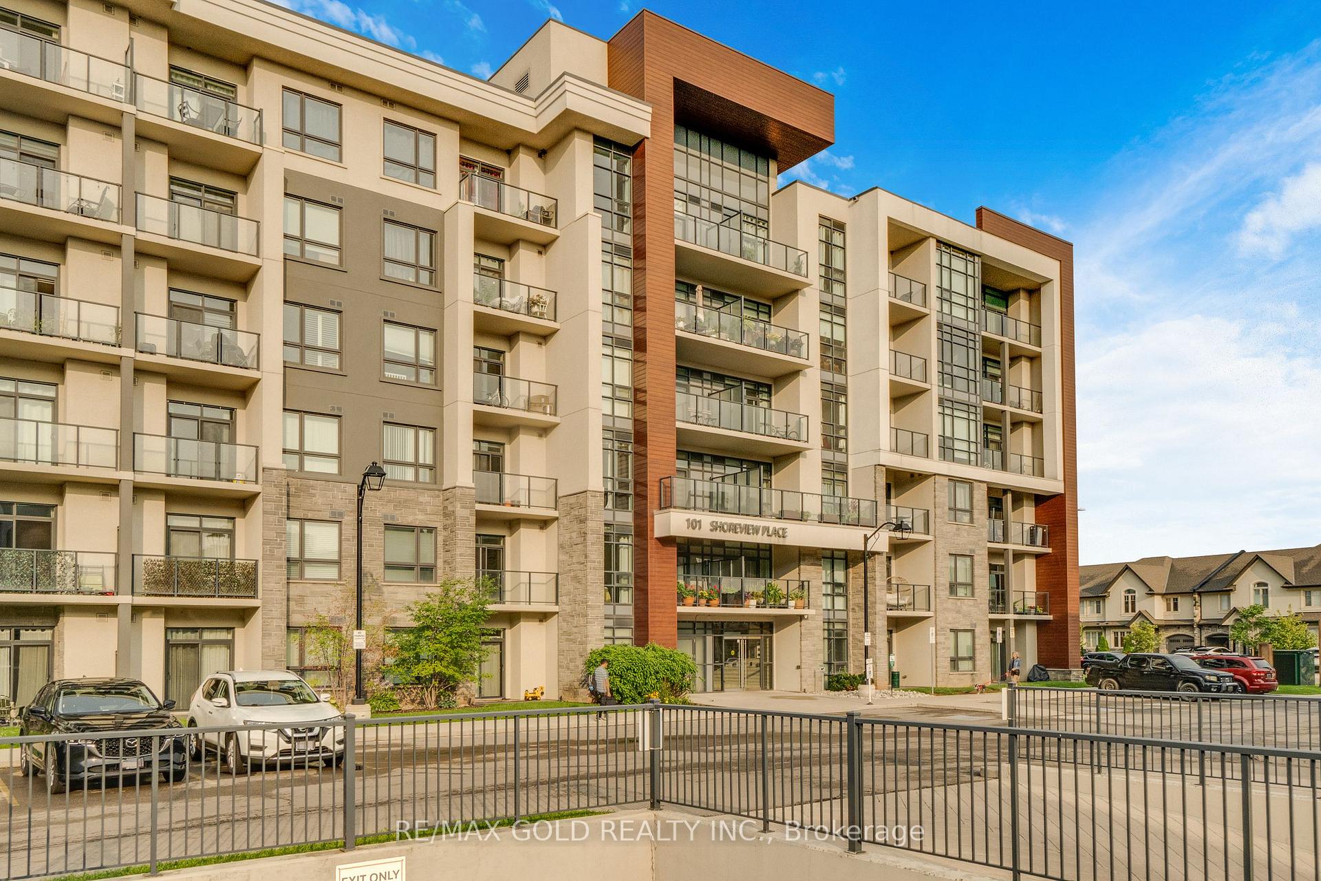 Photo 3 of Unit 502, 101 Shoreview Place, Hamilton, Stoney Creek — HOMEH