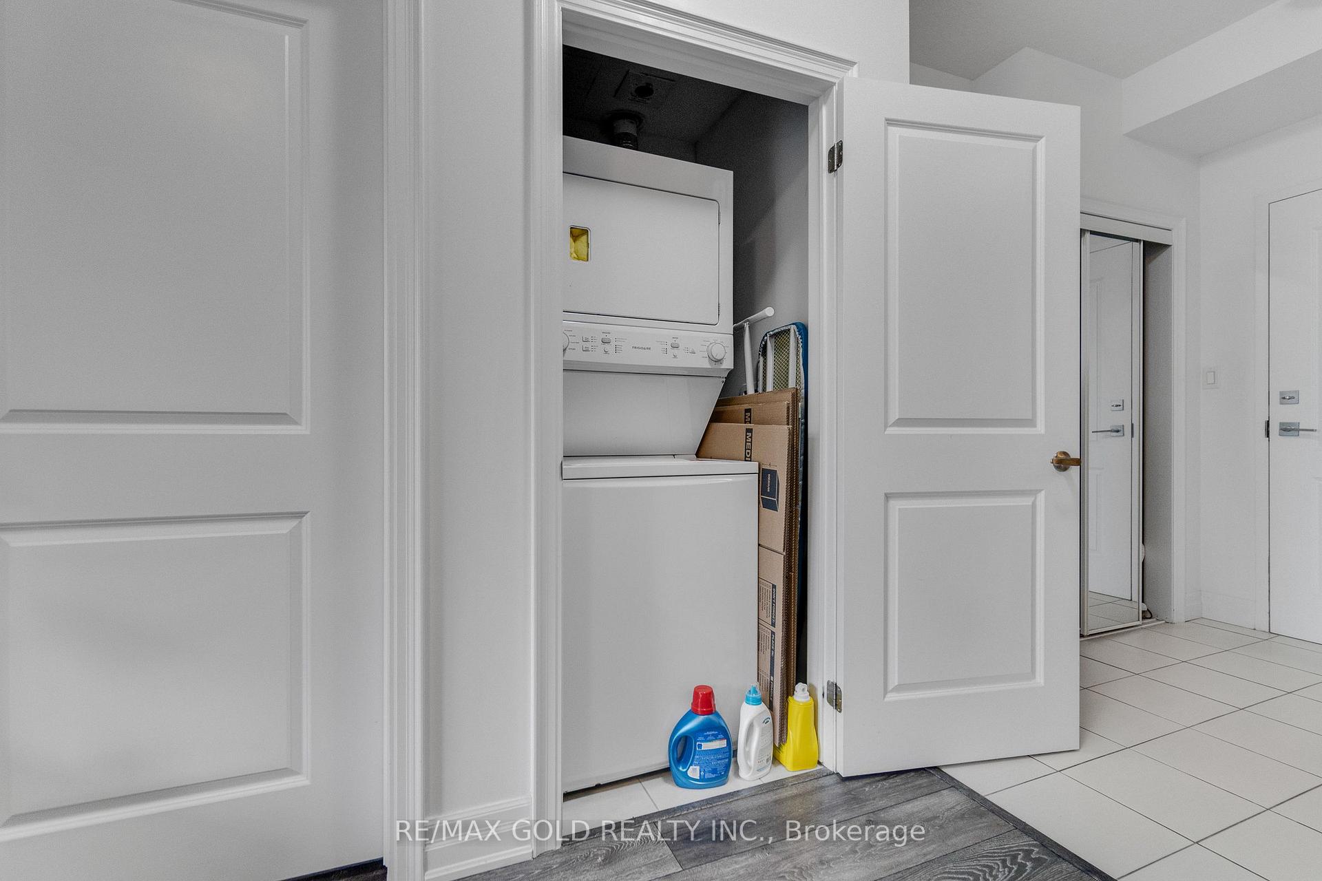 Photo 26 of Unit 502, 101 Shoreview Place, Hamilton, Stoney Creek — HOMEH