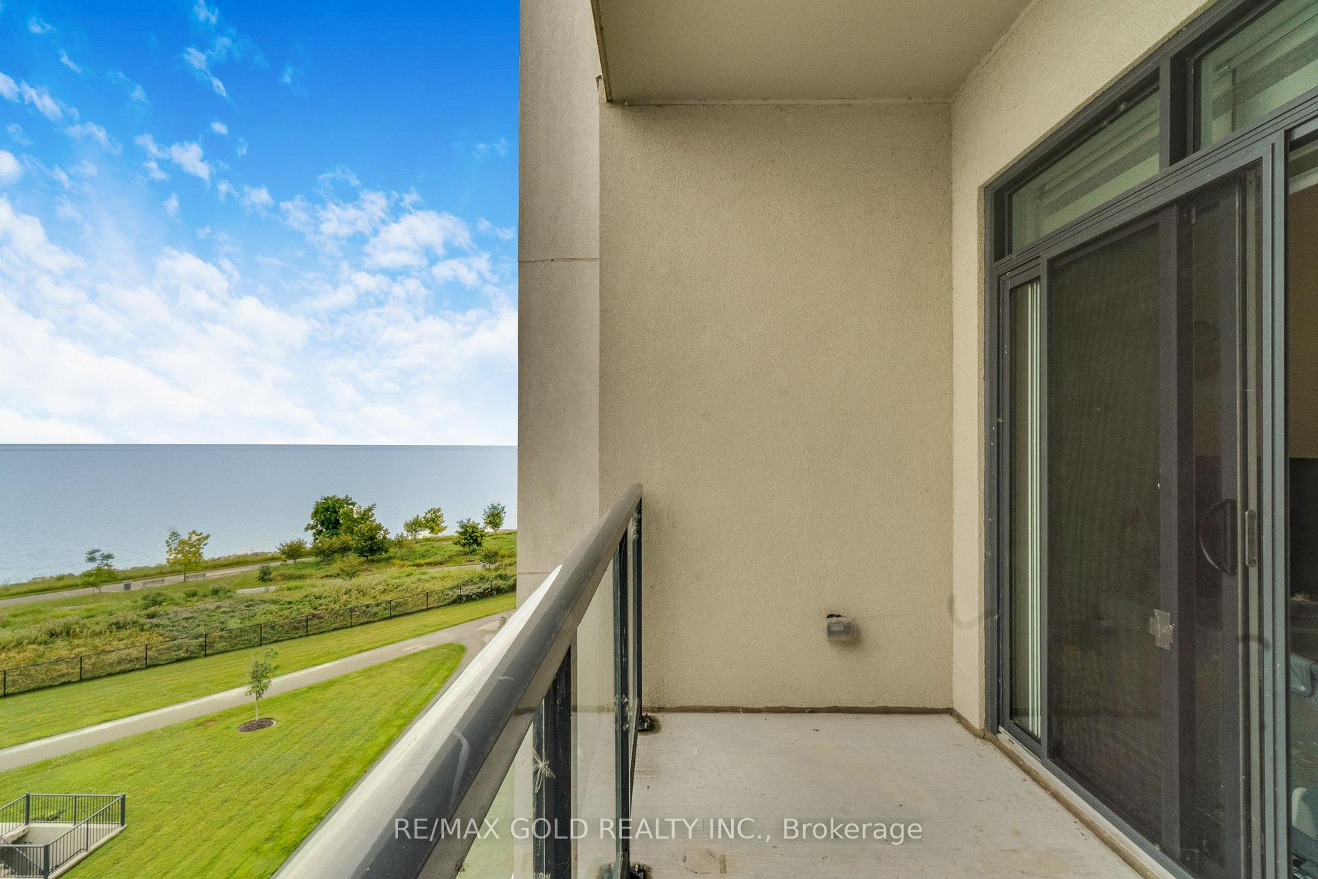 Photo 28 of Unit 502, 101 Shoreview Place, Hamilton, Stoney Creek — HOMEH