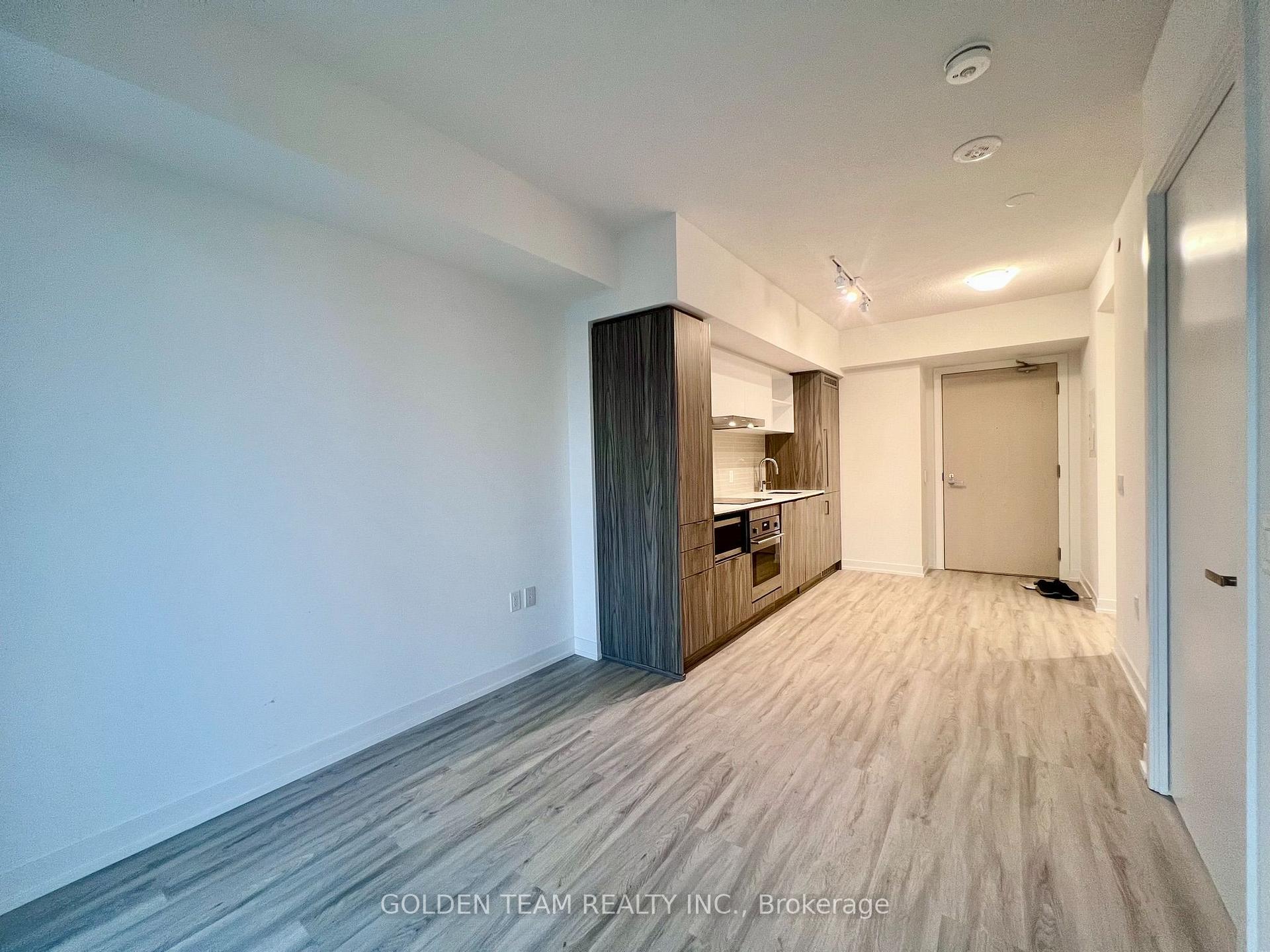 Photo 7 of Unit 3712, 55 Cooper Street, Toronto, Waterfront Communities — HOMEH