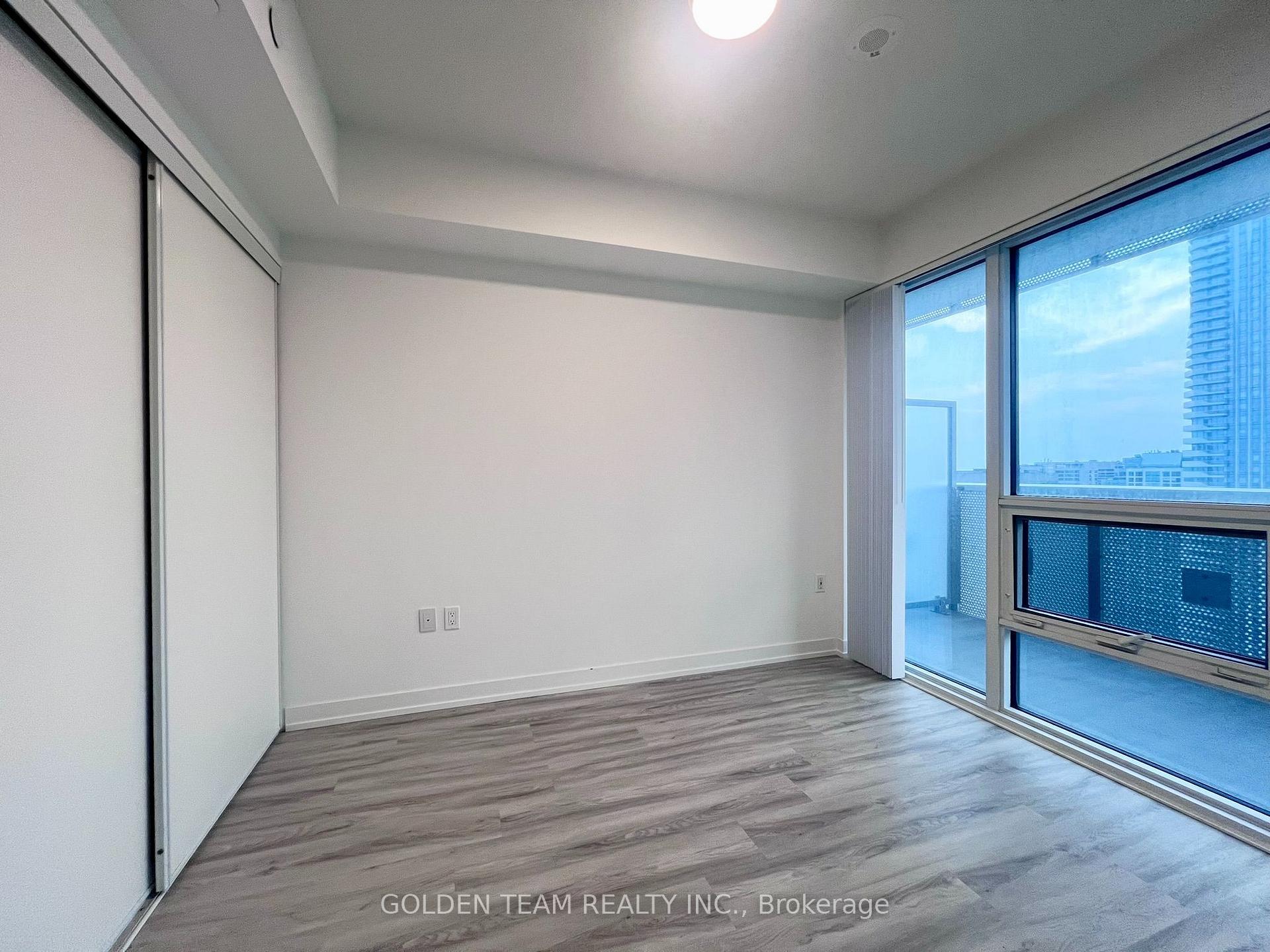 Photo 13 of Unit 3712, 55 Cooper Street, Toronto, Waterfront Communities — HOMEH